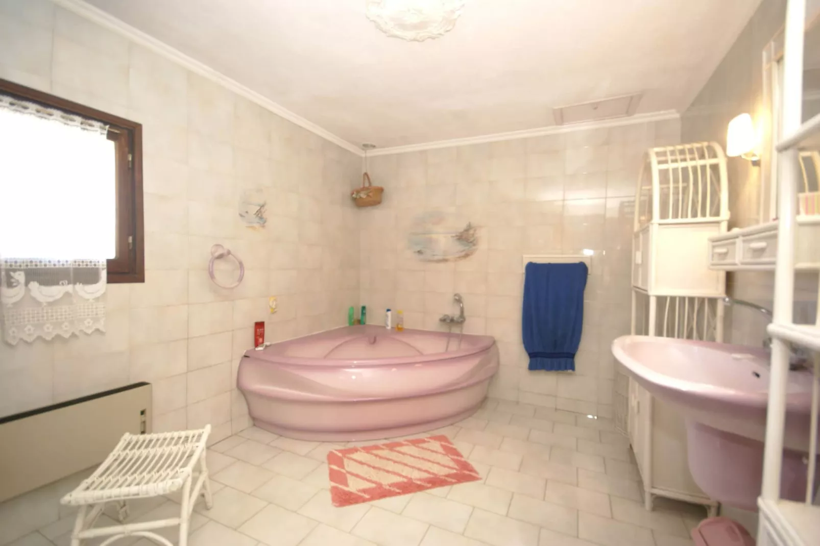 Orange-Bathroom
