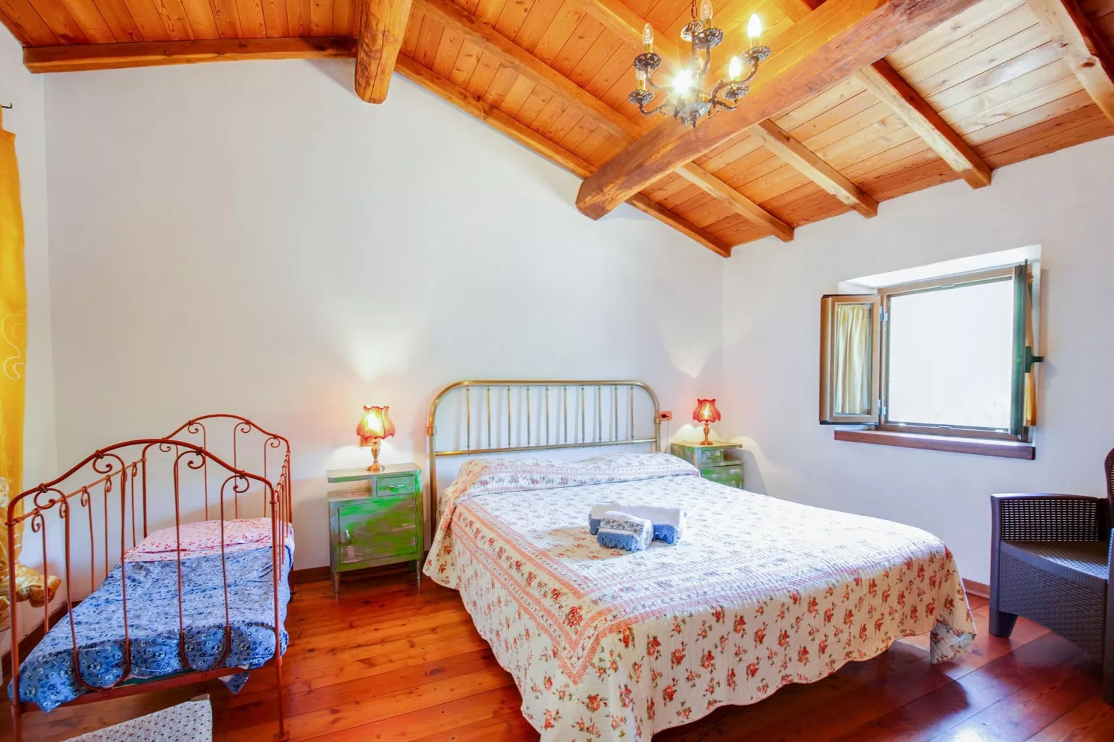 Metato-Bedroom