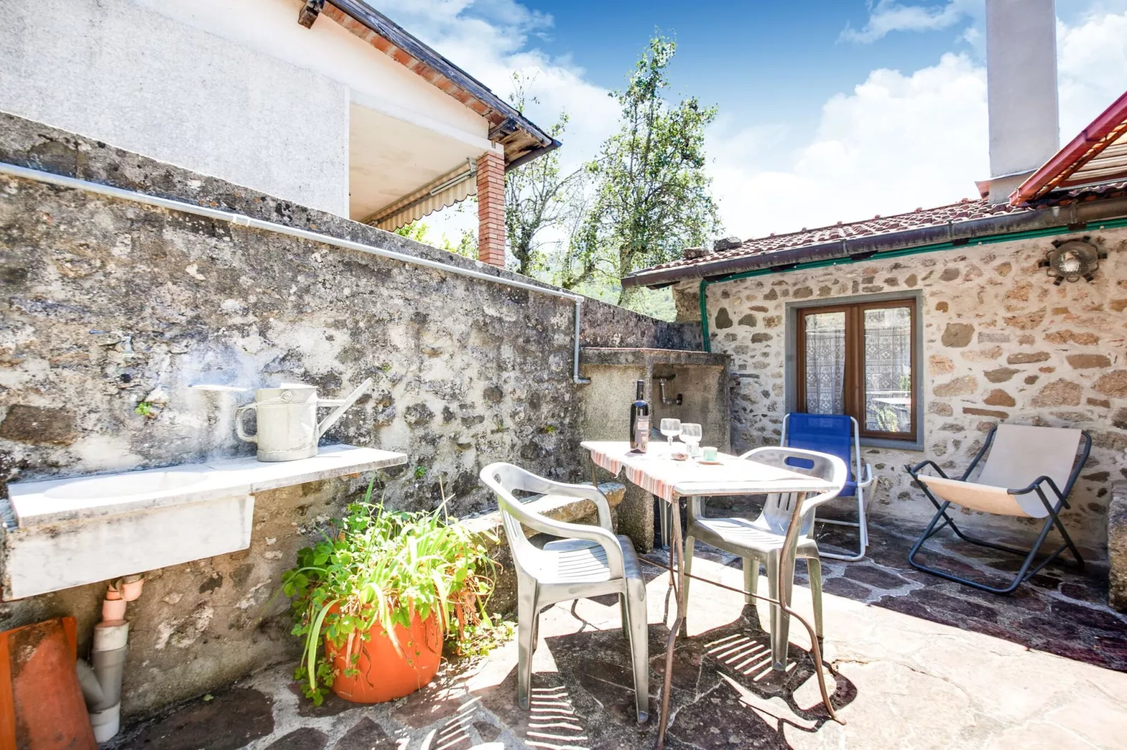 Metato-Terrace balcony