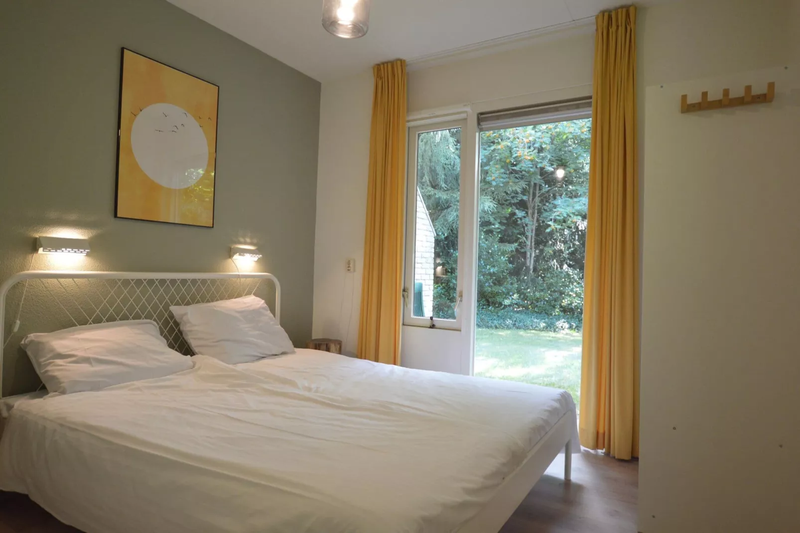 Buitenplaats Berg en Bos nummer 43-Bedroom
