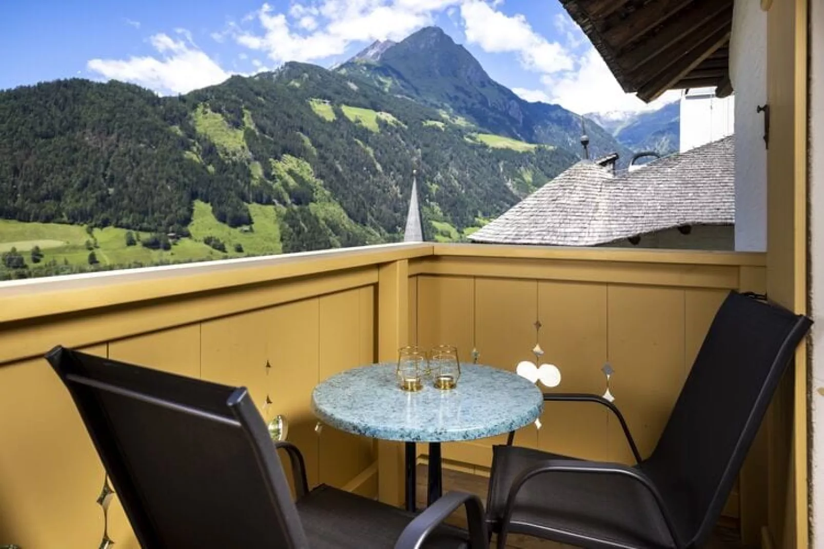 Apart Hotel Goldried - 4 Personen-Terrace balcony
