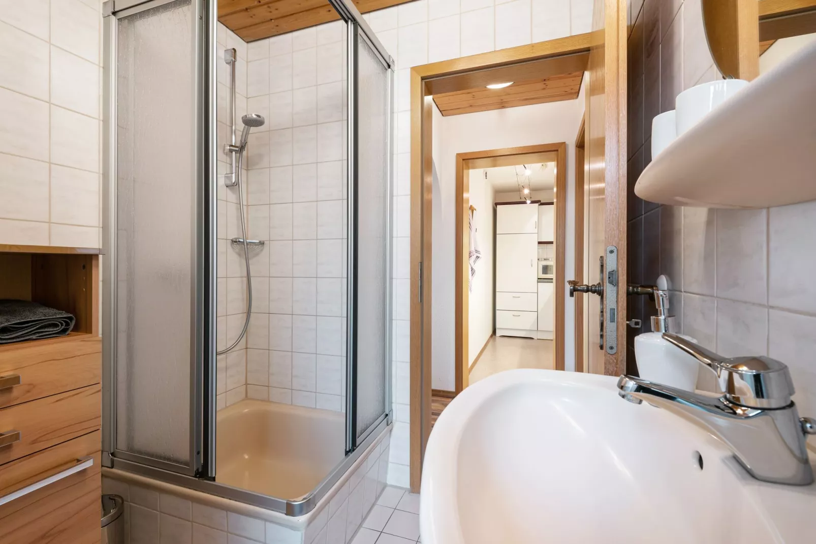Bernau-Bathroom