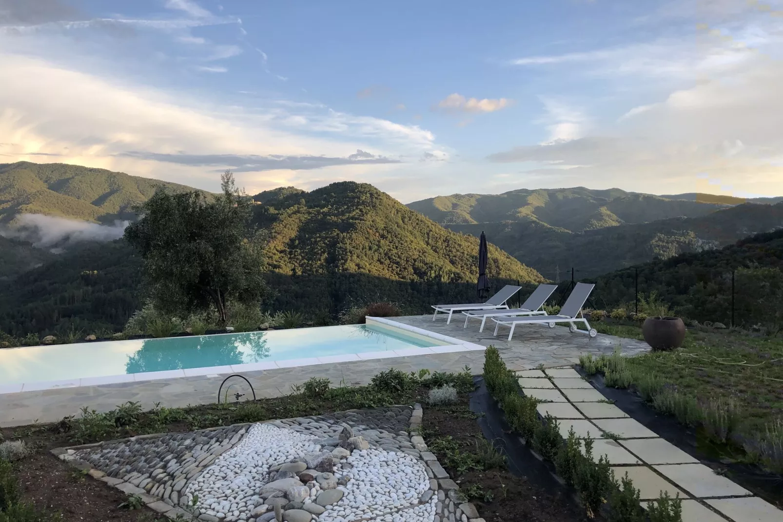 Vistaverde-View summer