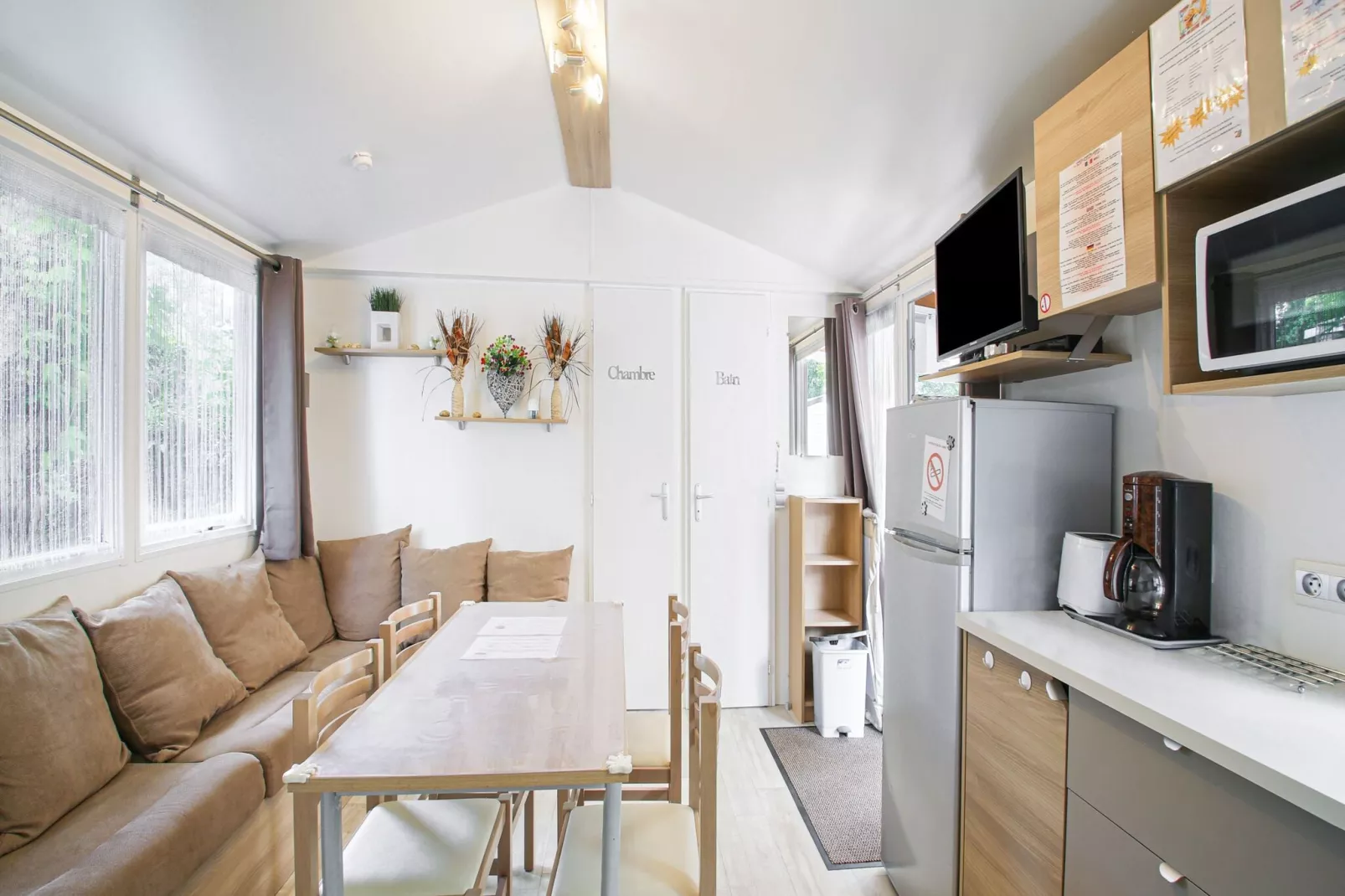 Mobil-home 6 pax-Living room