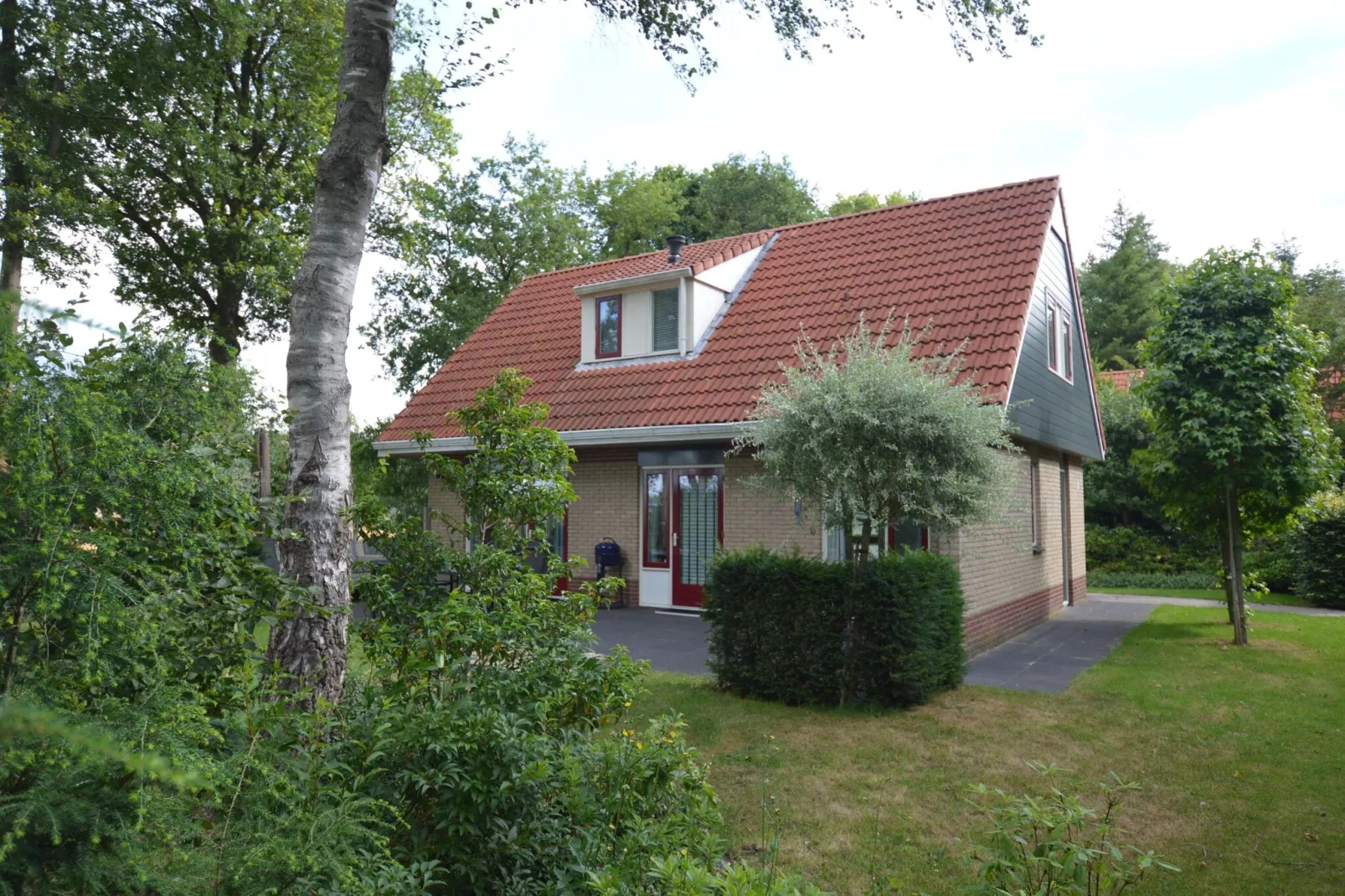 Buitenplaats Berg en Bos nummer 15-Exterior summer