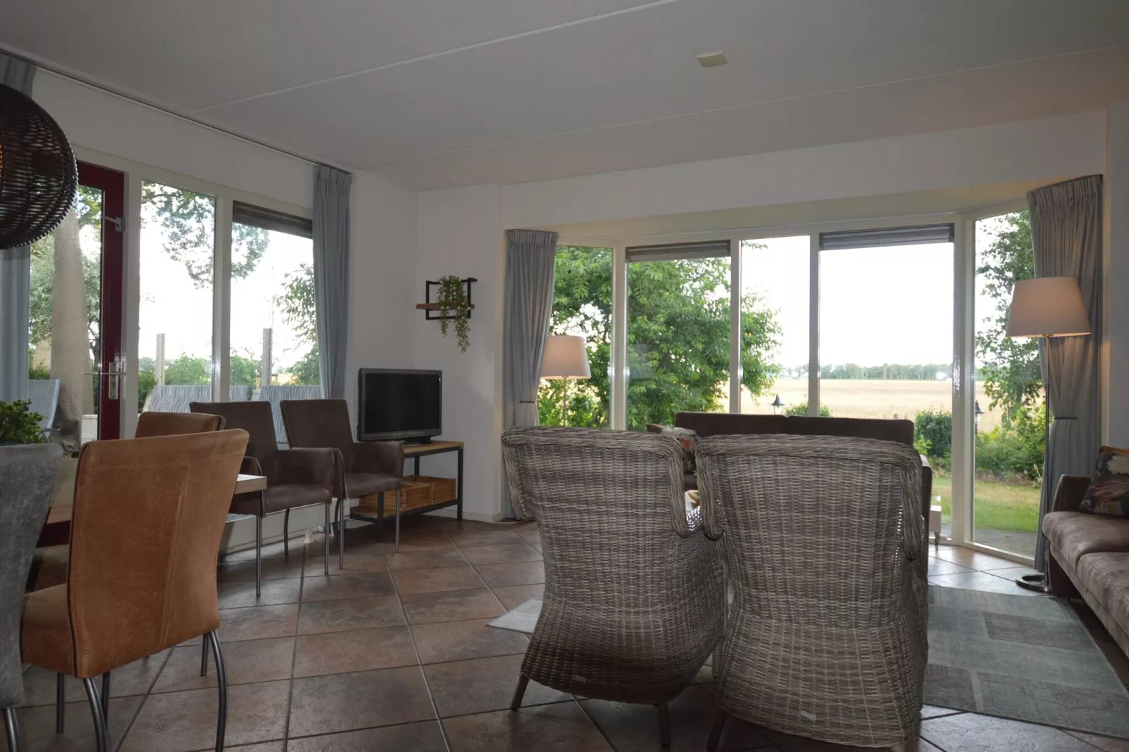 Buitenplaats Berg en Bos nummer 15-Living room