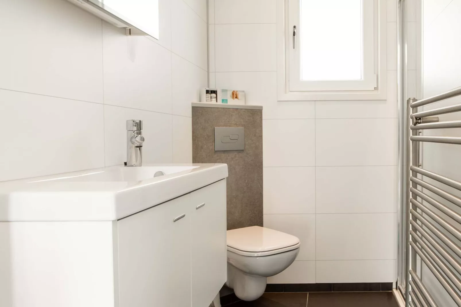 Noordwijkse Duinen 2-Bathroom