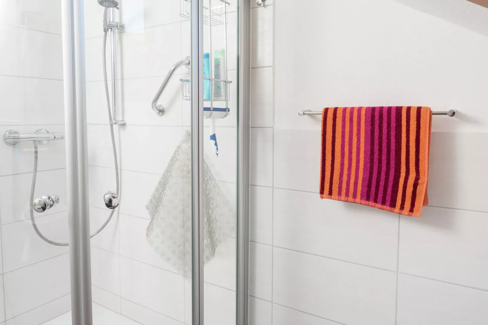 Isidor-Bathroom