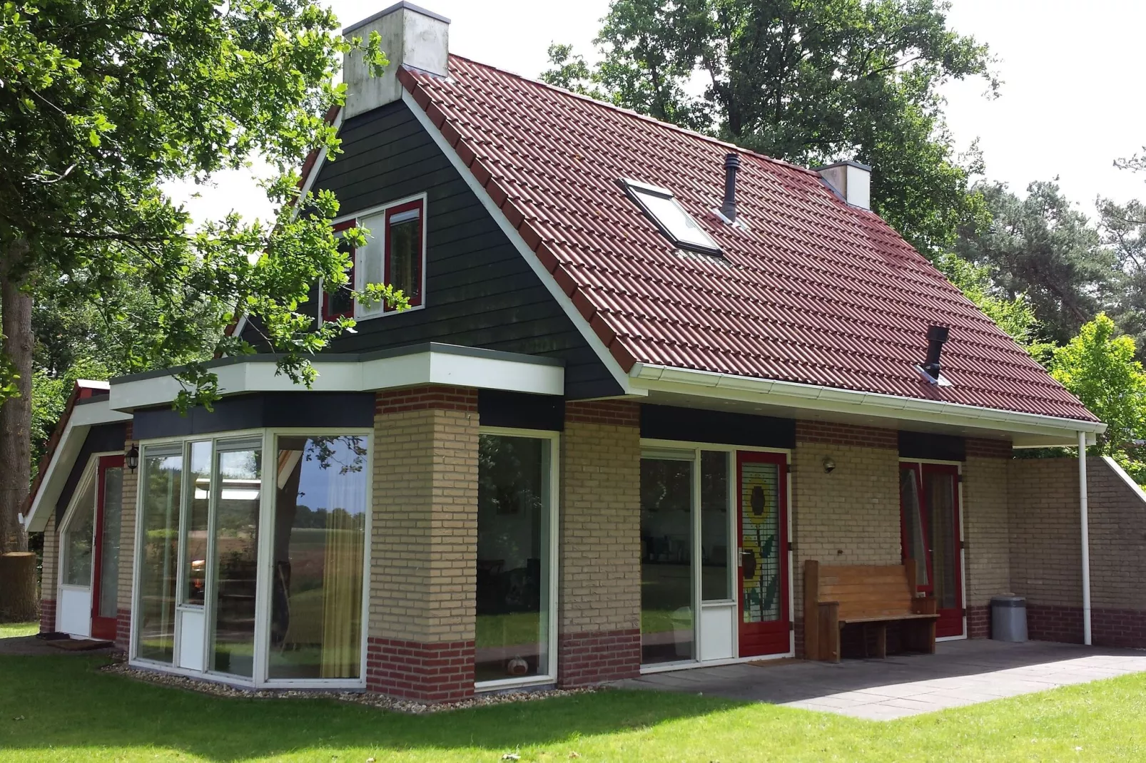 Buitenplaats Berg en Bos nummer 18-Exterior summer