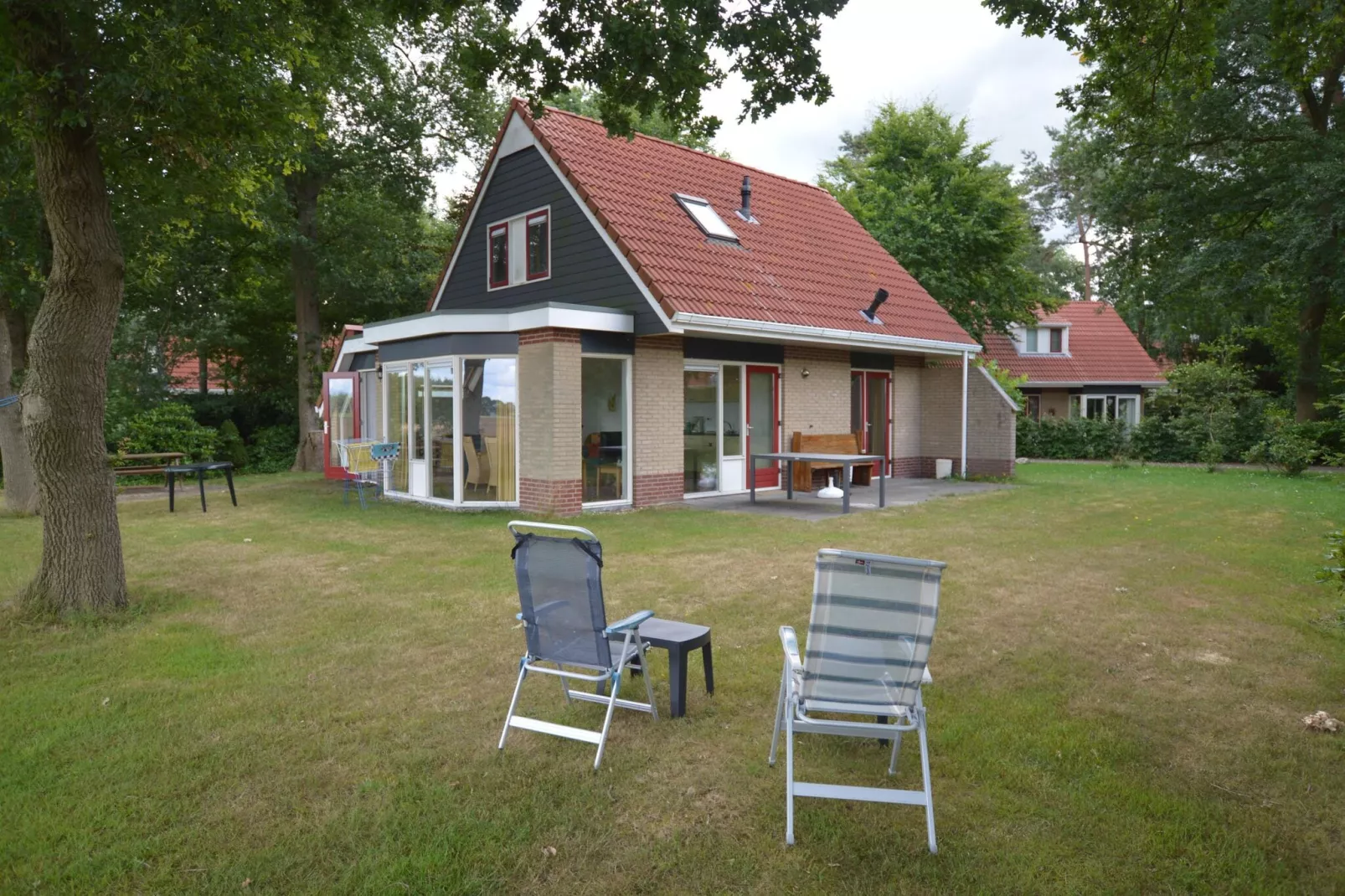 Buitenplaats Berg en Bos nummer 18-Exterior summer