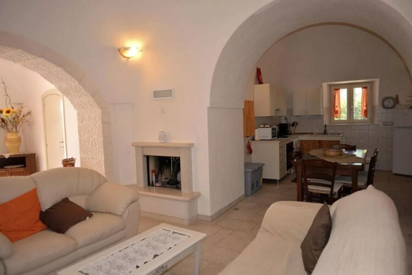 Holiday home Cisternino-Trullo Ulivo Antico-Salon