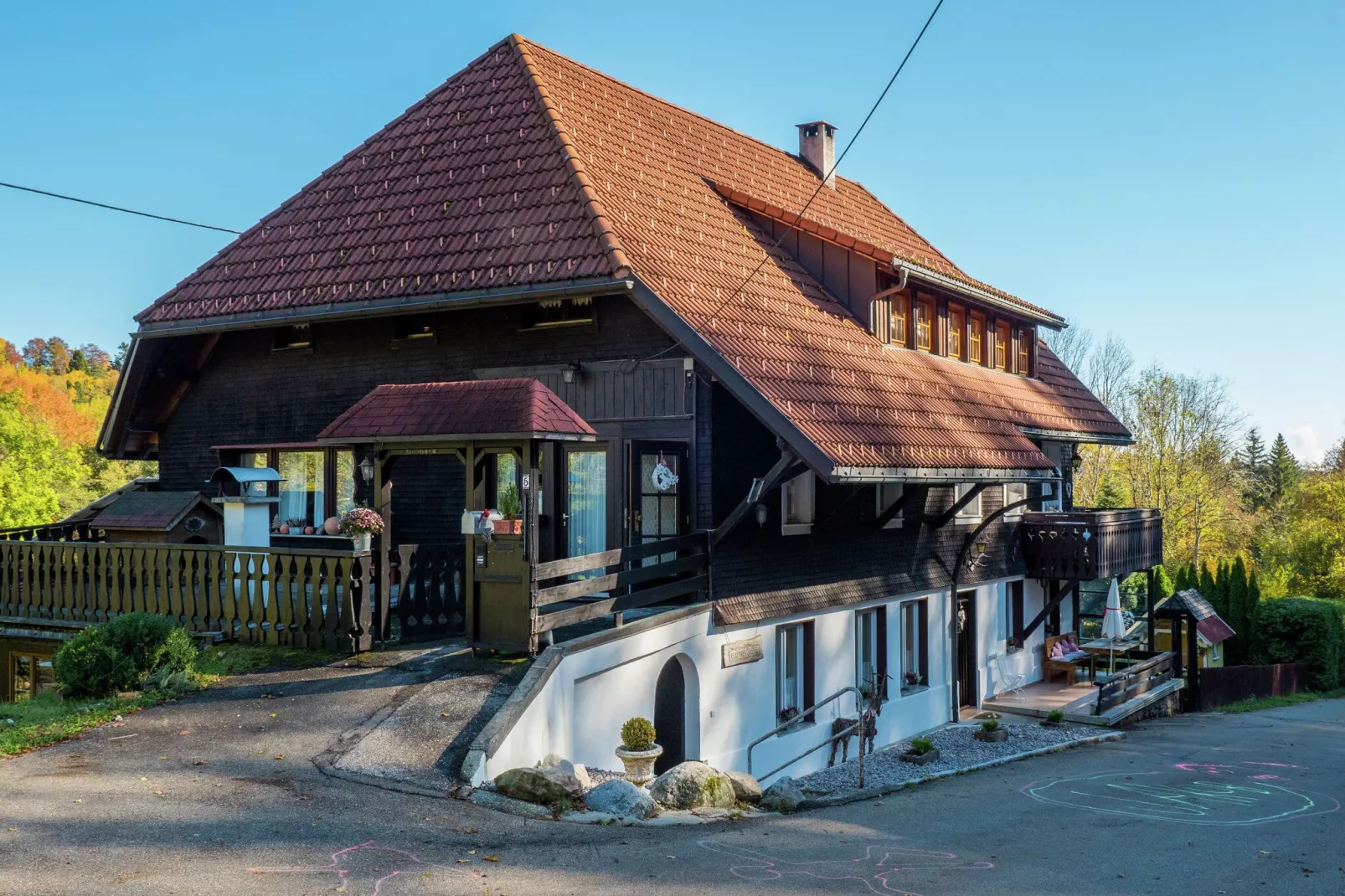 Altes Forsthaus-Außenbereich Sommer