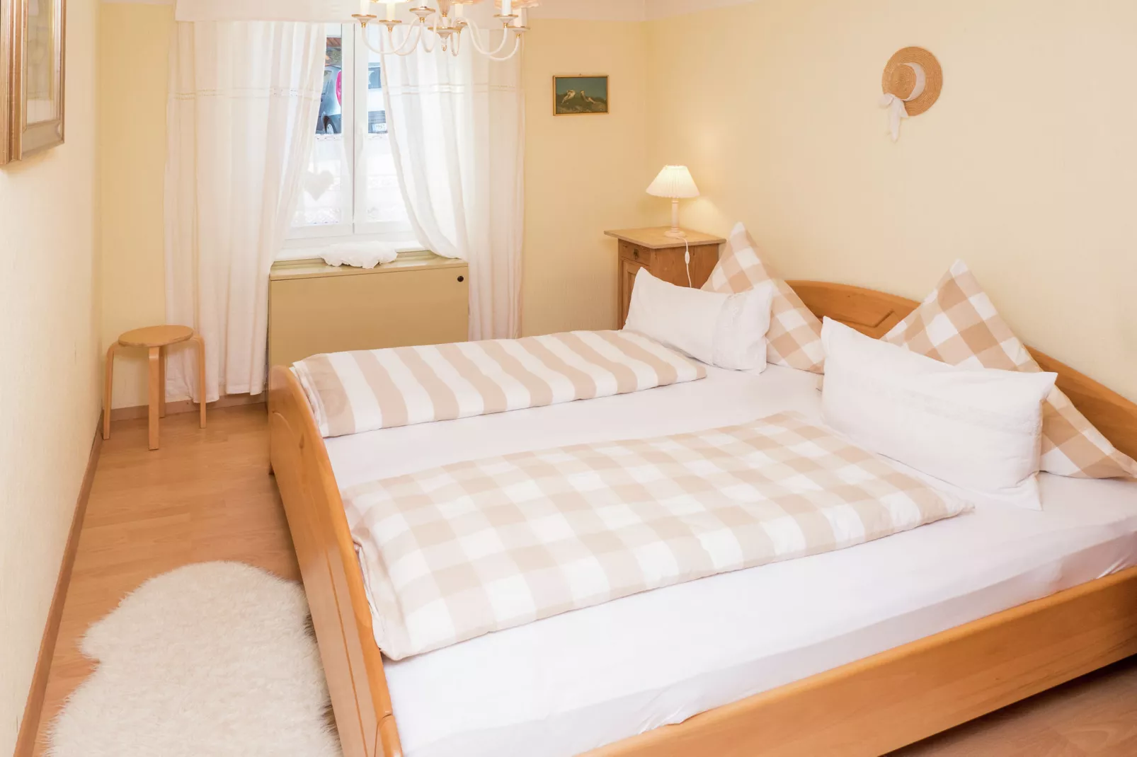 Altes Forsthaus-Schlafzimmer