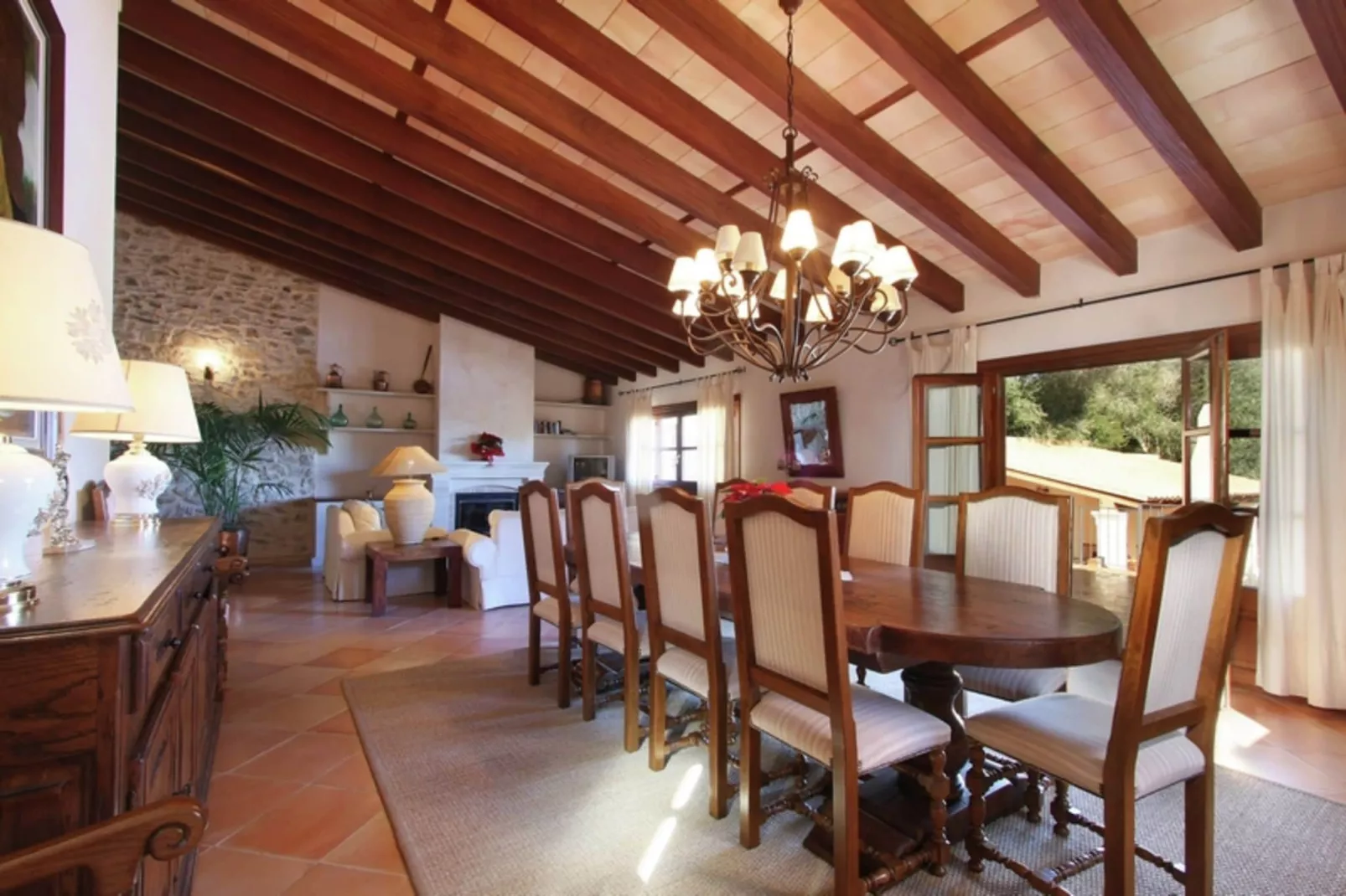 Petit-Living room