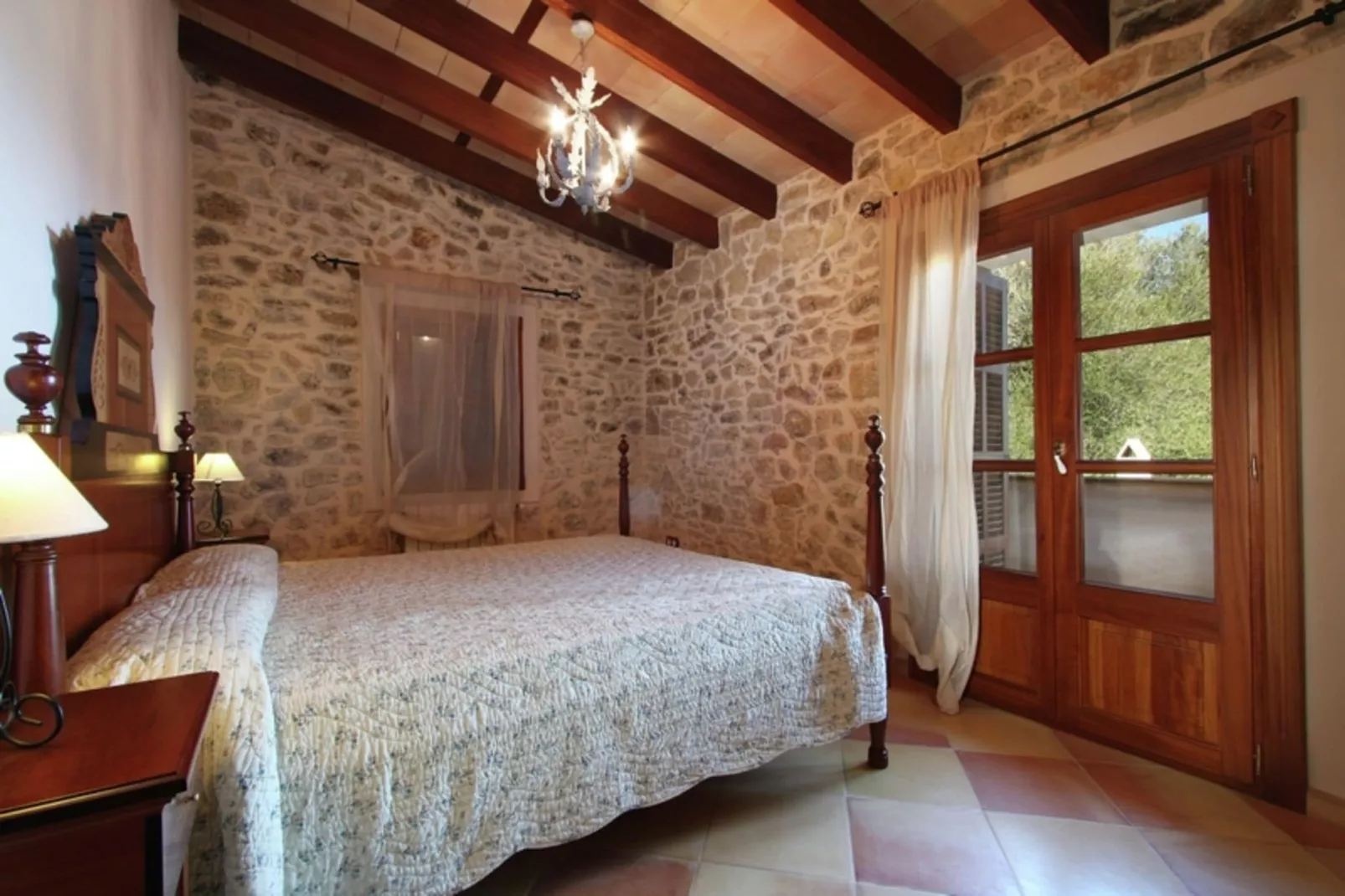 Petit-Bedroom