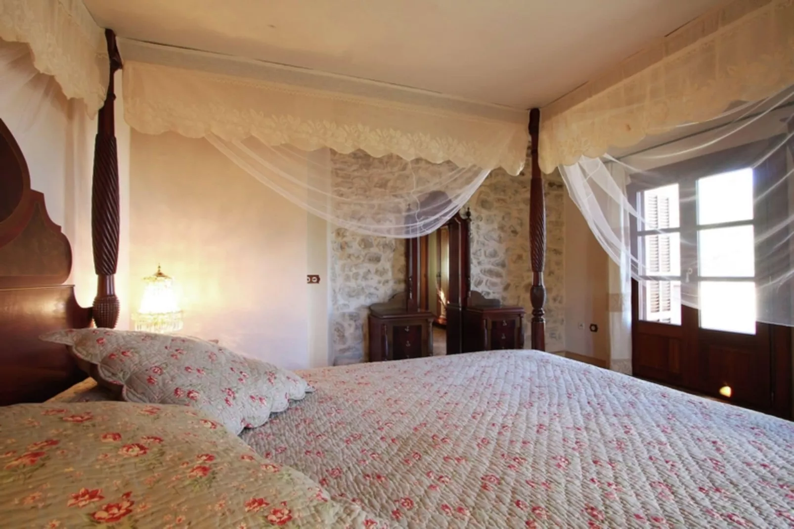Petit-Bedroom