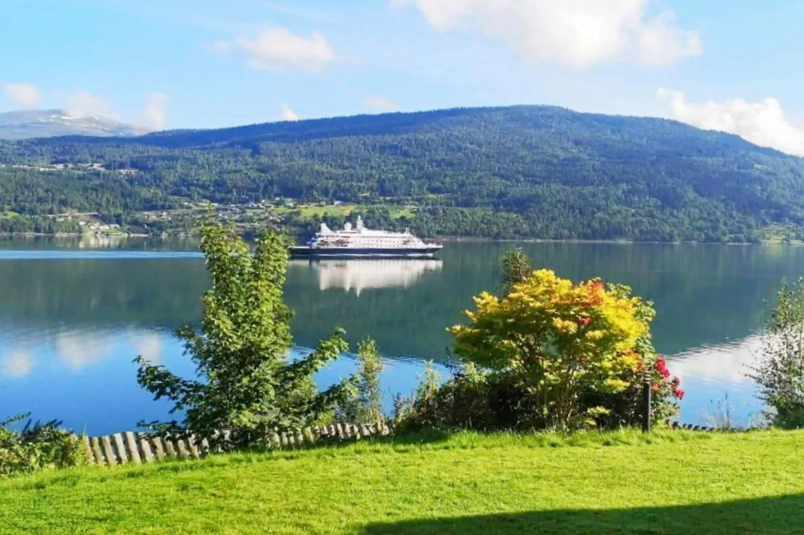 8 person holiday home in Innvik-By Traum-Water view