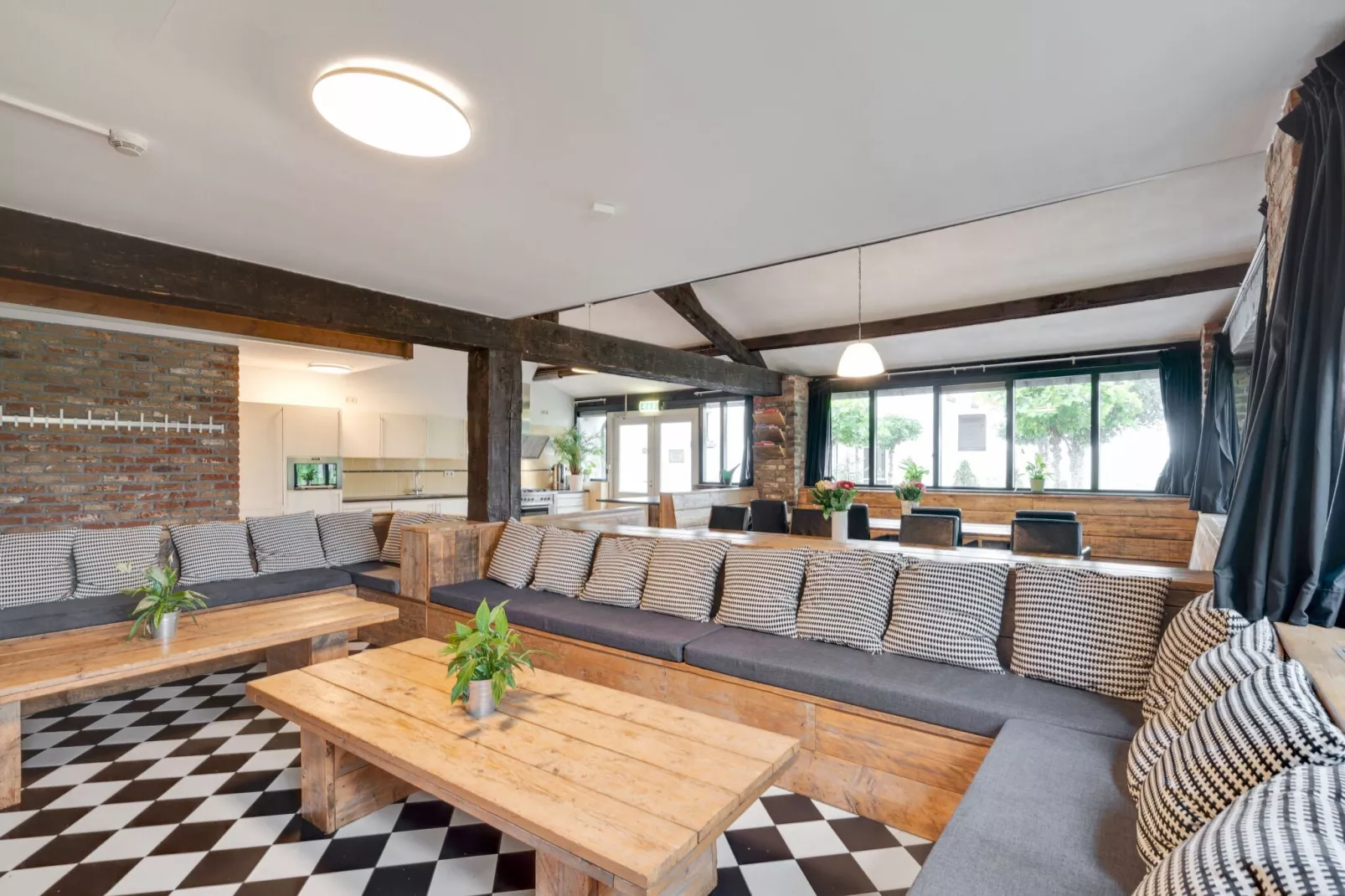 Hoeve de Drogenberg de Schuur-Living room