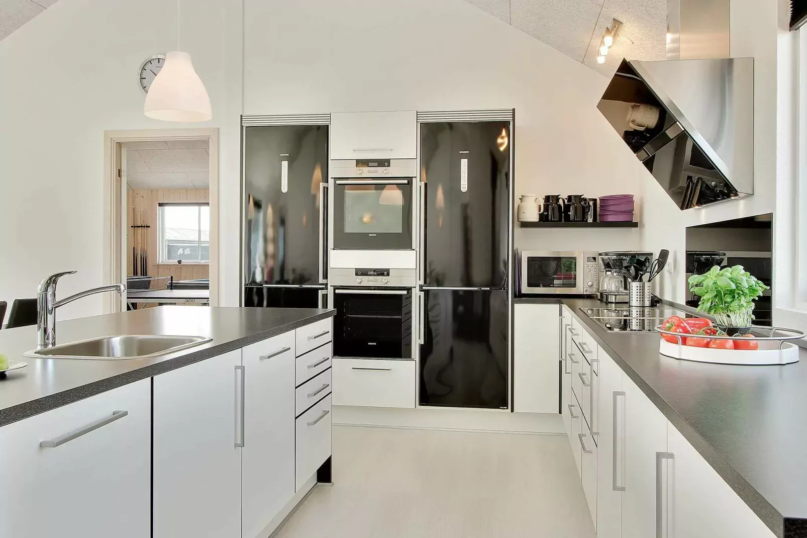 Luxury Retreat by the Sea - By Traum Ferienwohnungen-Indoor