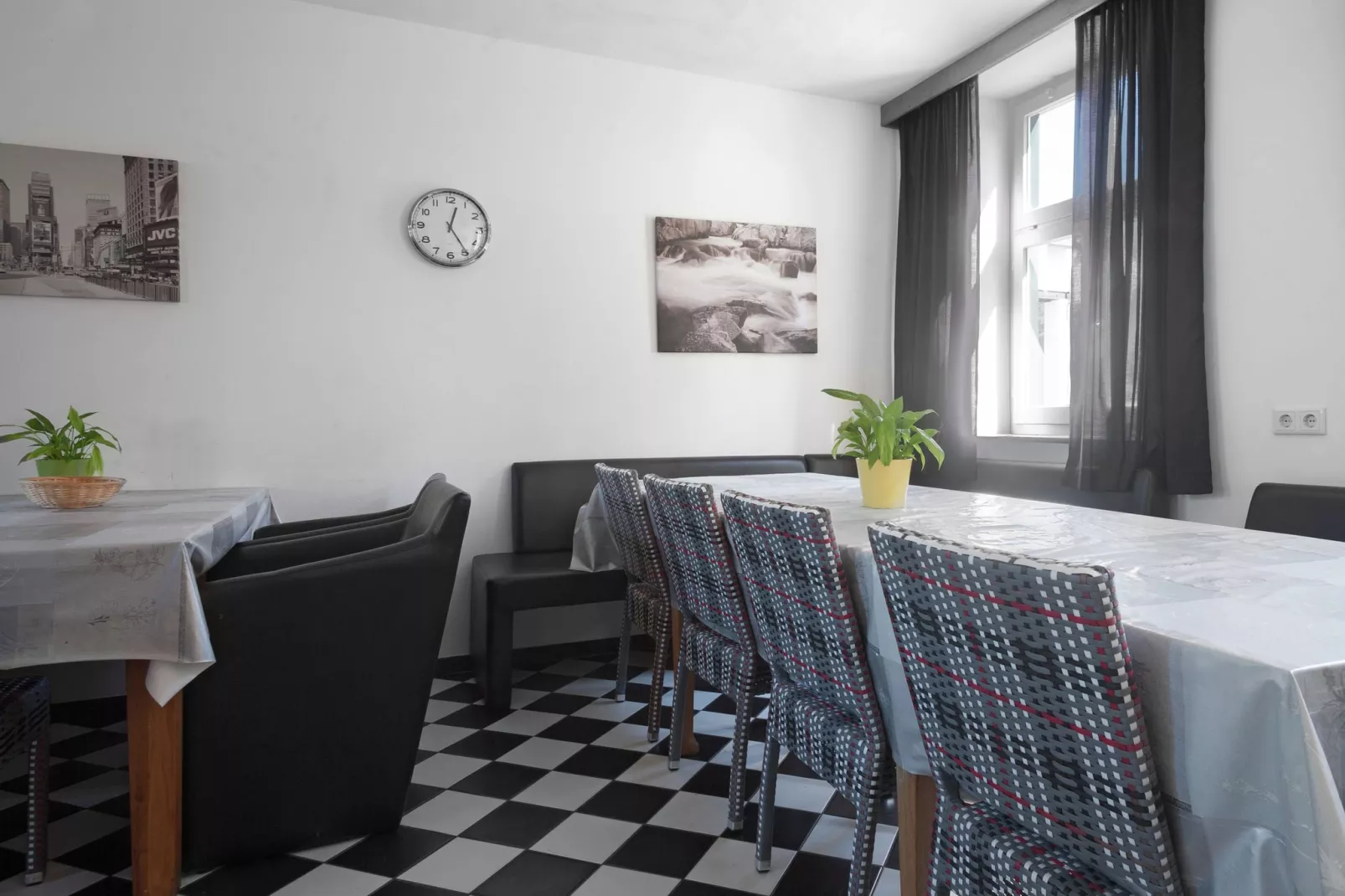 Hoeve de Drogenberg-Esszimmer