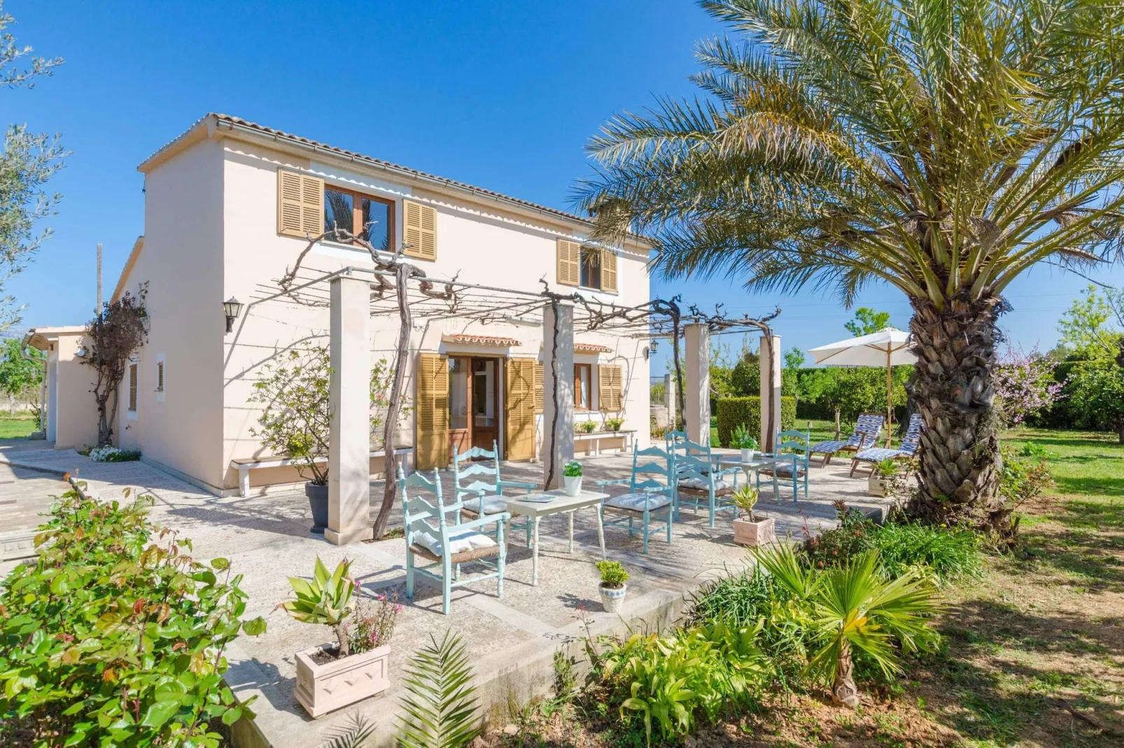 Can Pilos-Exterior summer