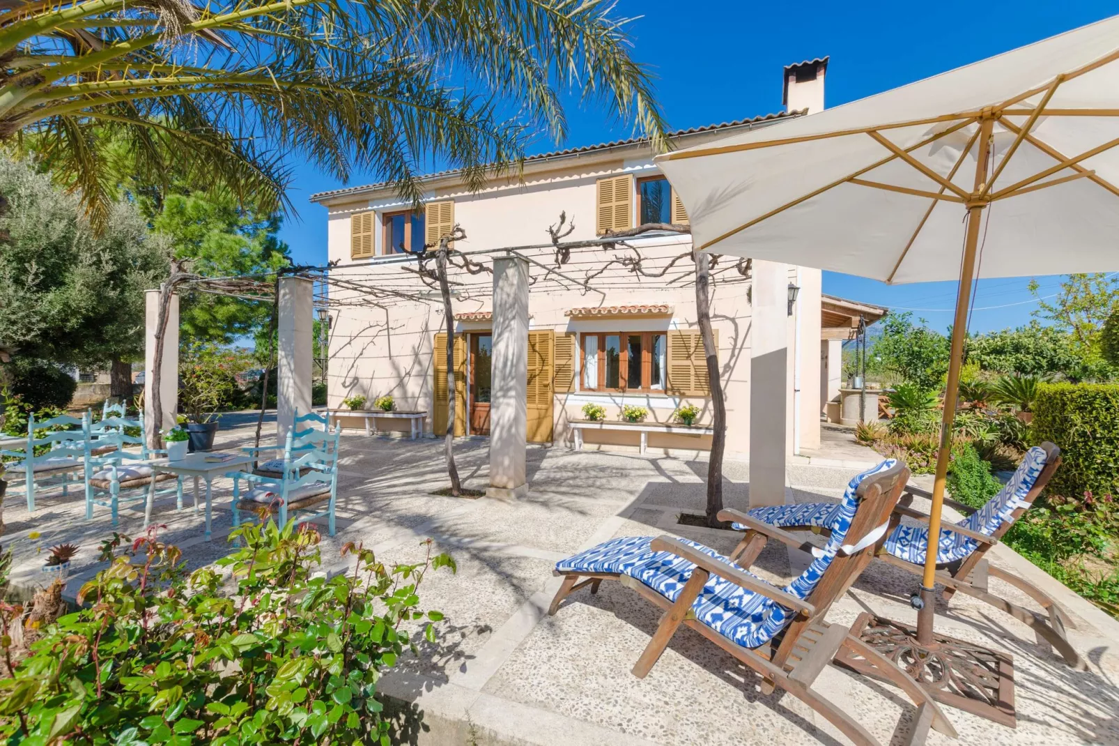 Can Pilos-Exterior summer