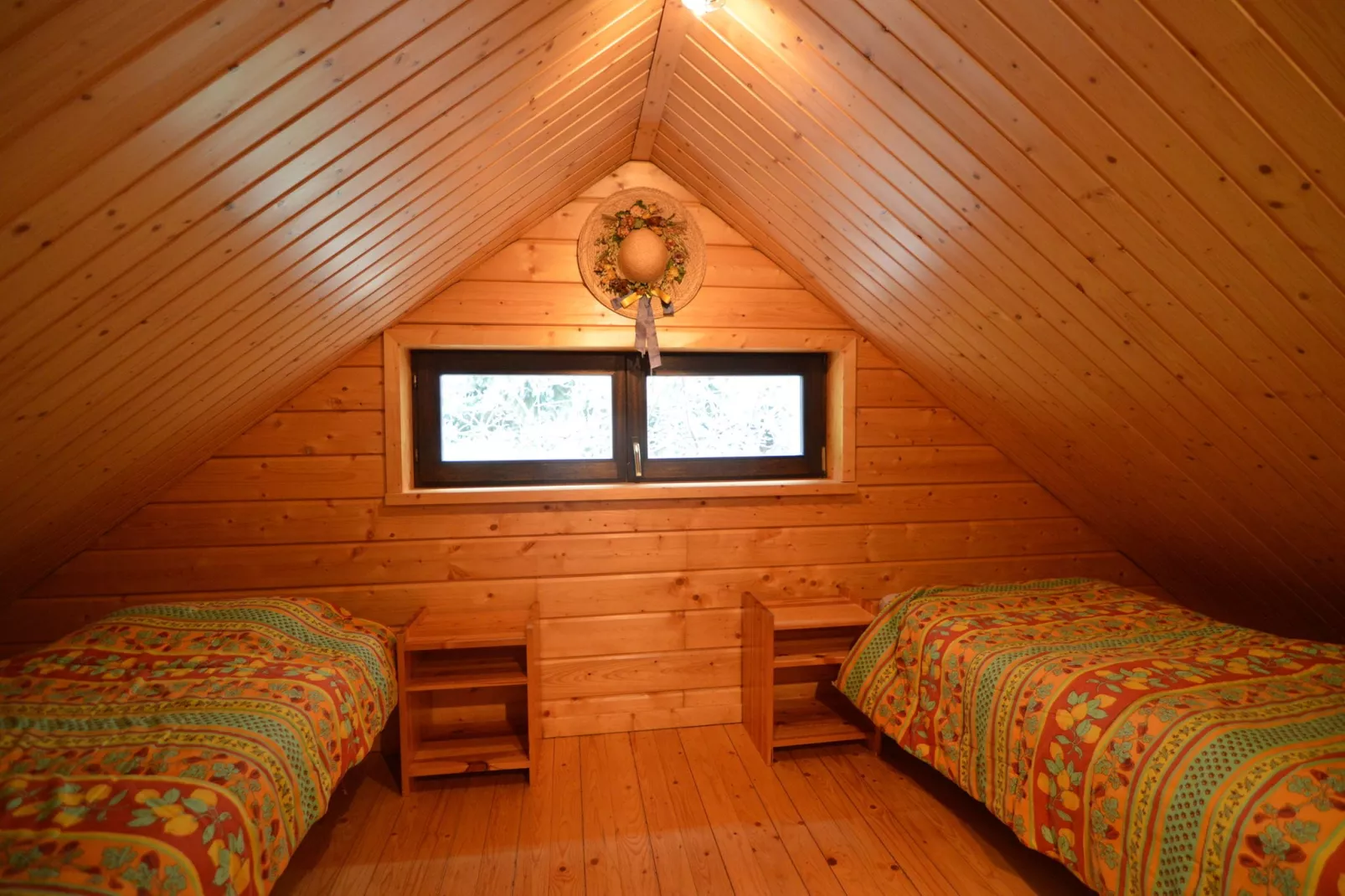 Névada pour huit-Bedroom