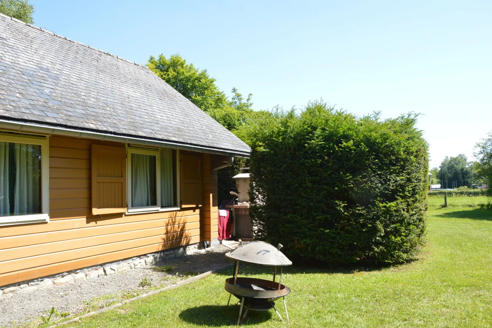 Névada pour huit-Exterior summer
