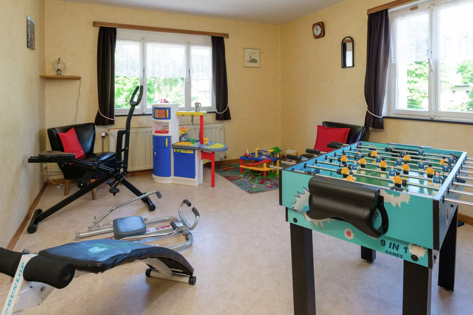 Am Brunnen-Recreation room