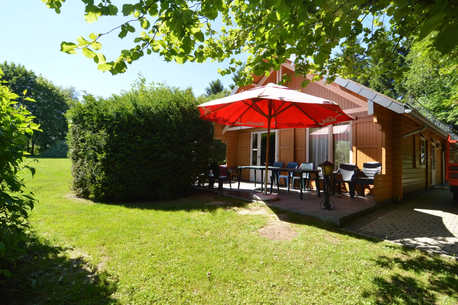 Névada pour huit-Exterior summer