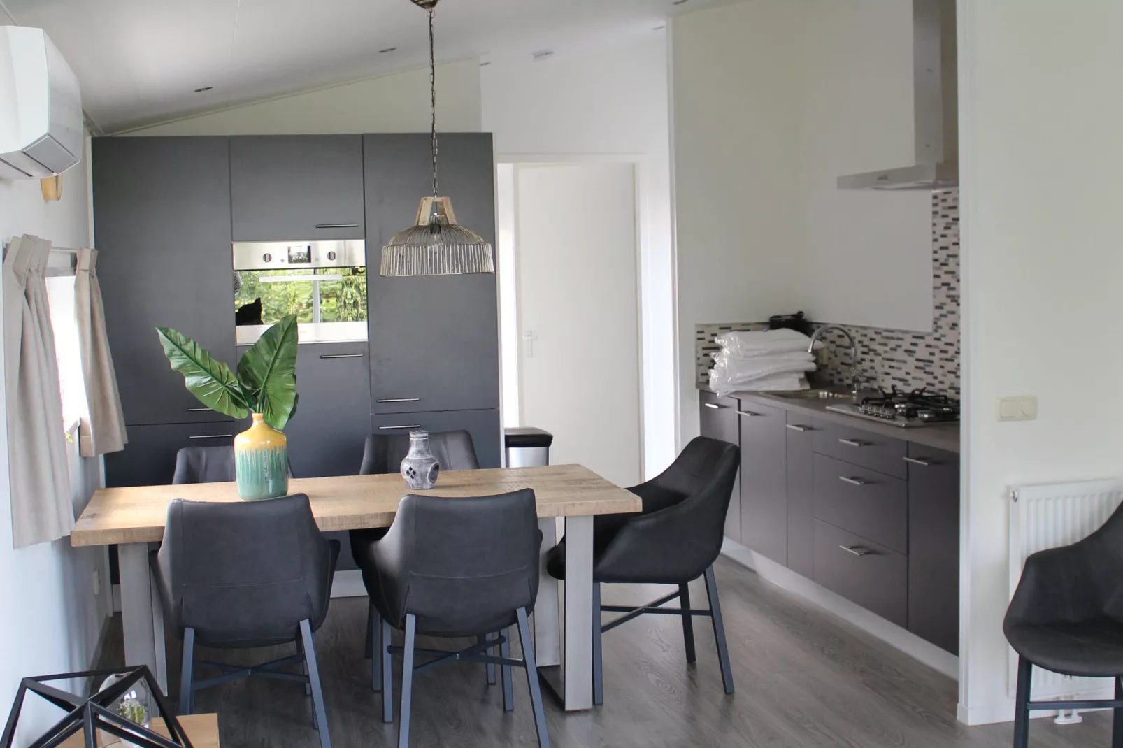 Resort Mooi Bemelen 4-Dining room