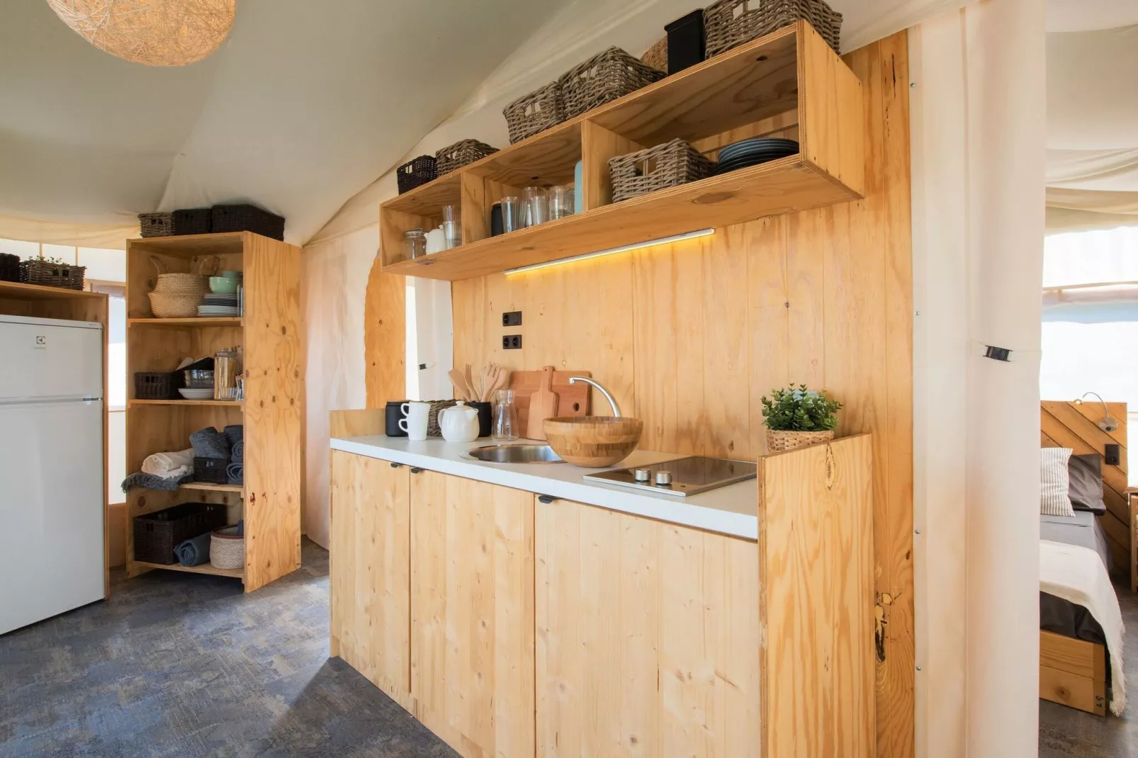 Caravan park della Colombaia Padenghe sul Garda-Safari Tend-Kitchen