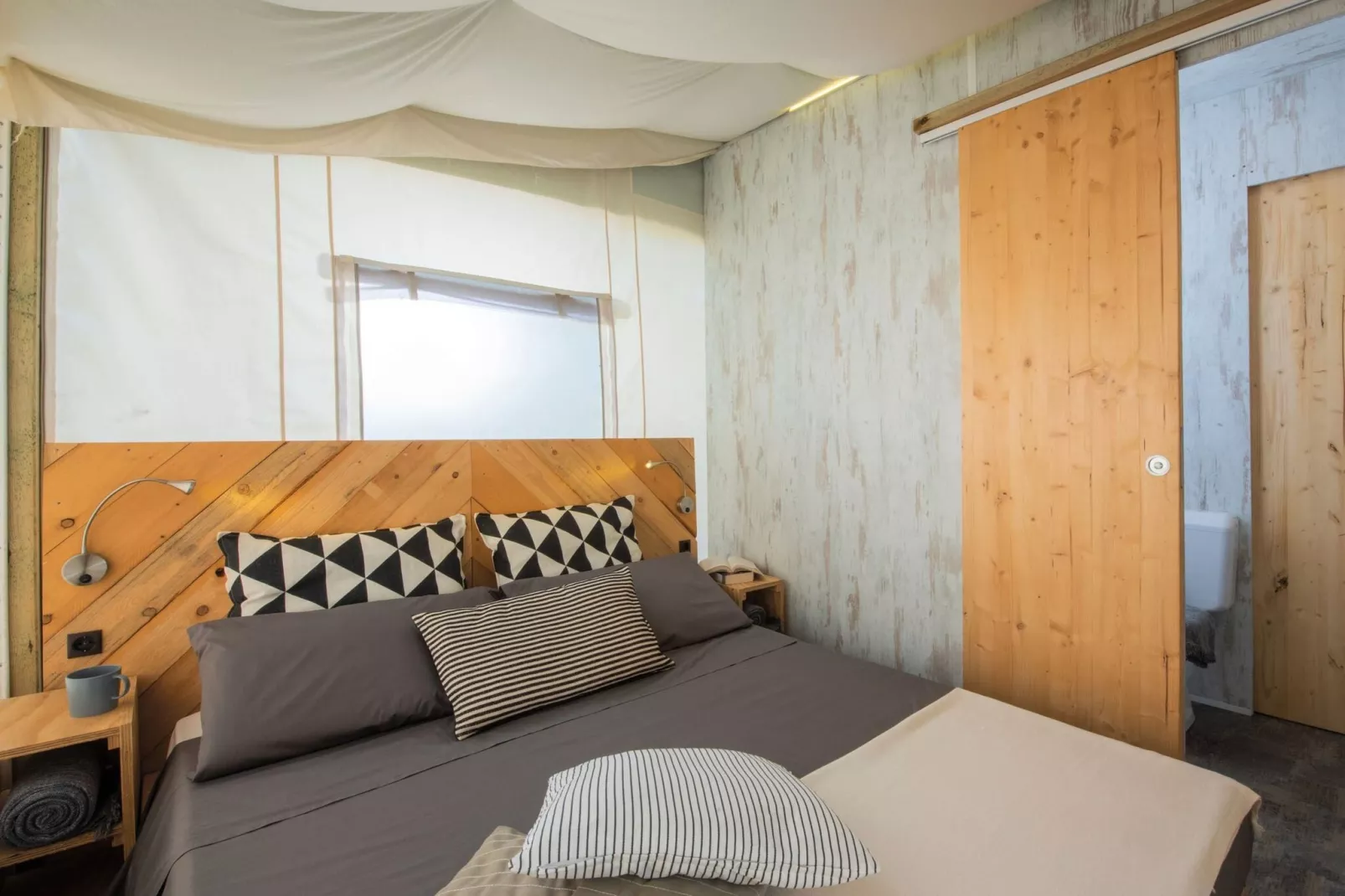 Caravan park della Colombaia Padenghe sul Garda-Safari Tend-Bedroom