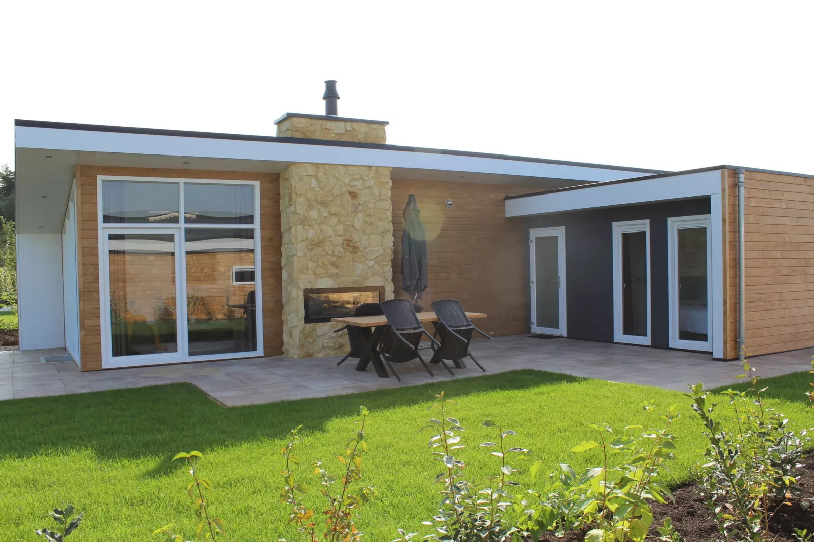 Resort Mooi Bemelen 5-Gardens summer