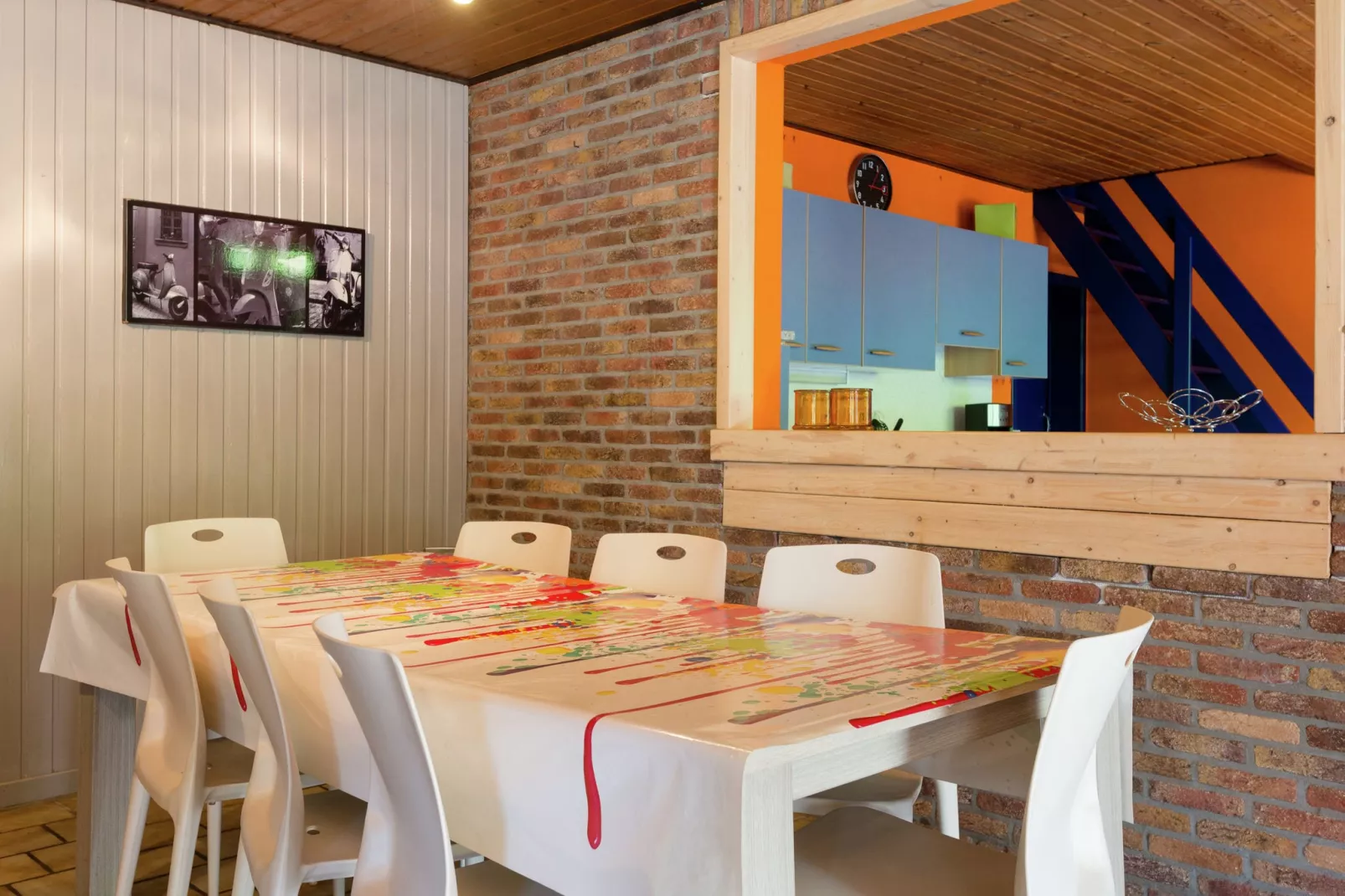 Ma Cabane-Dining room