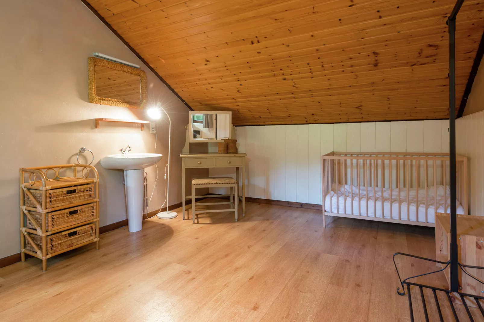 Ma Cabane-Bedroom