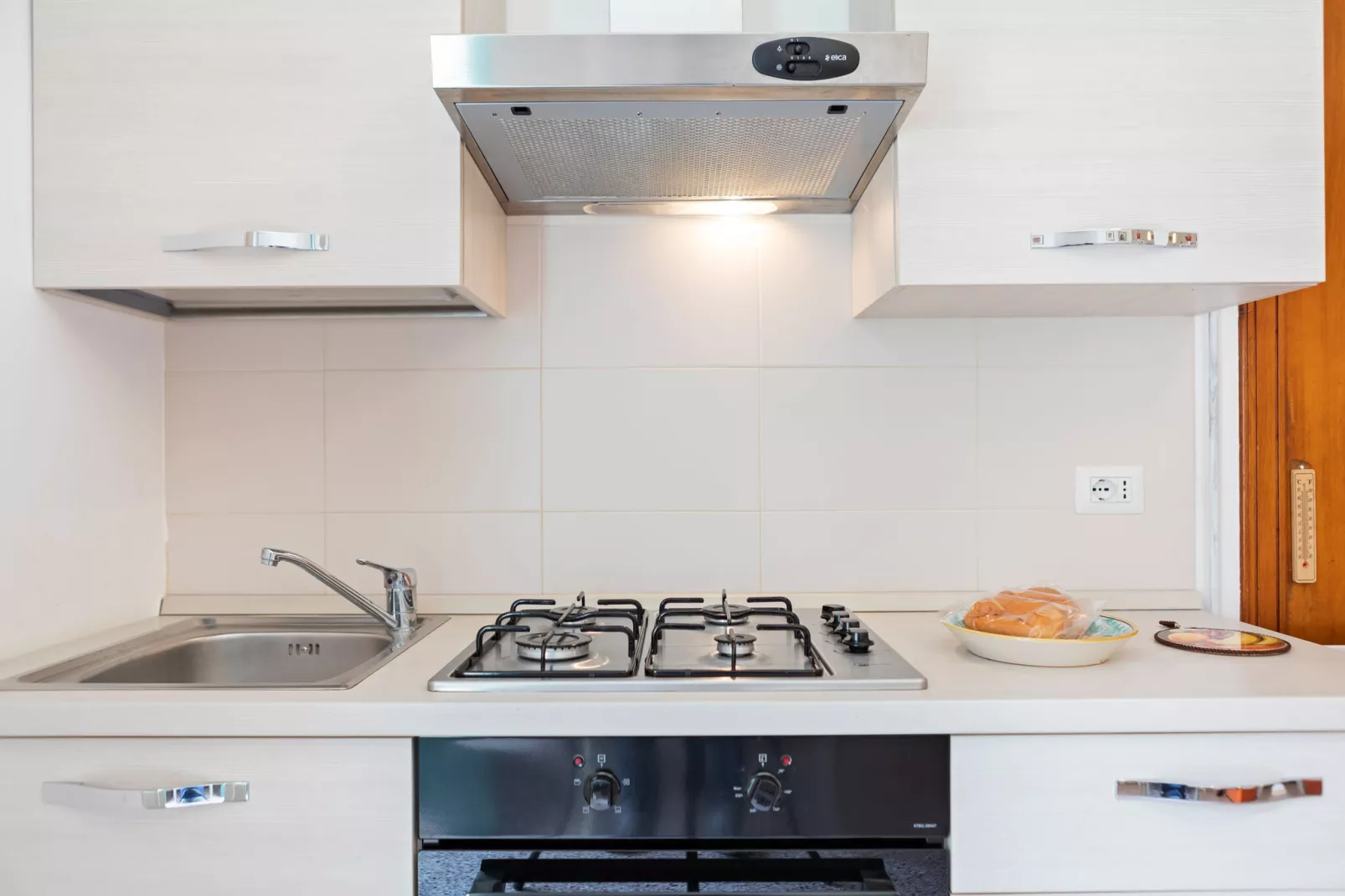 Appartamento in centro a Scicli con balcone-Kitchen