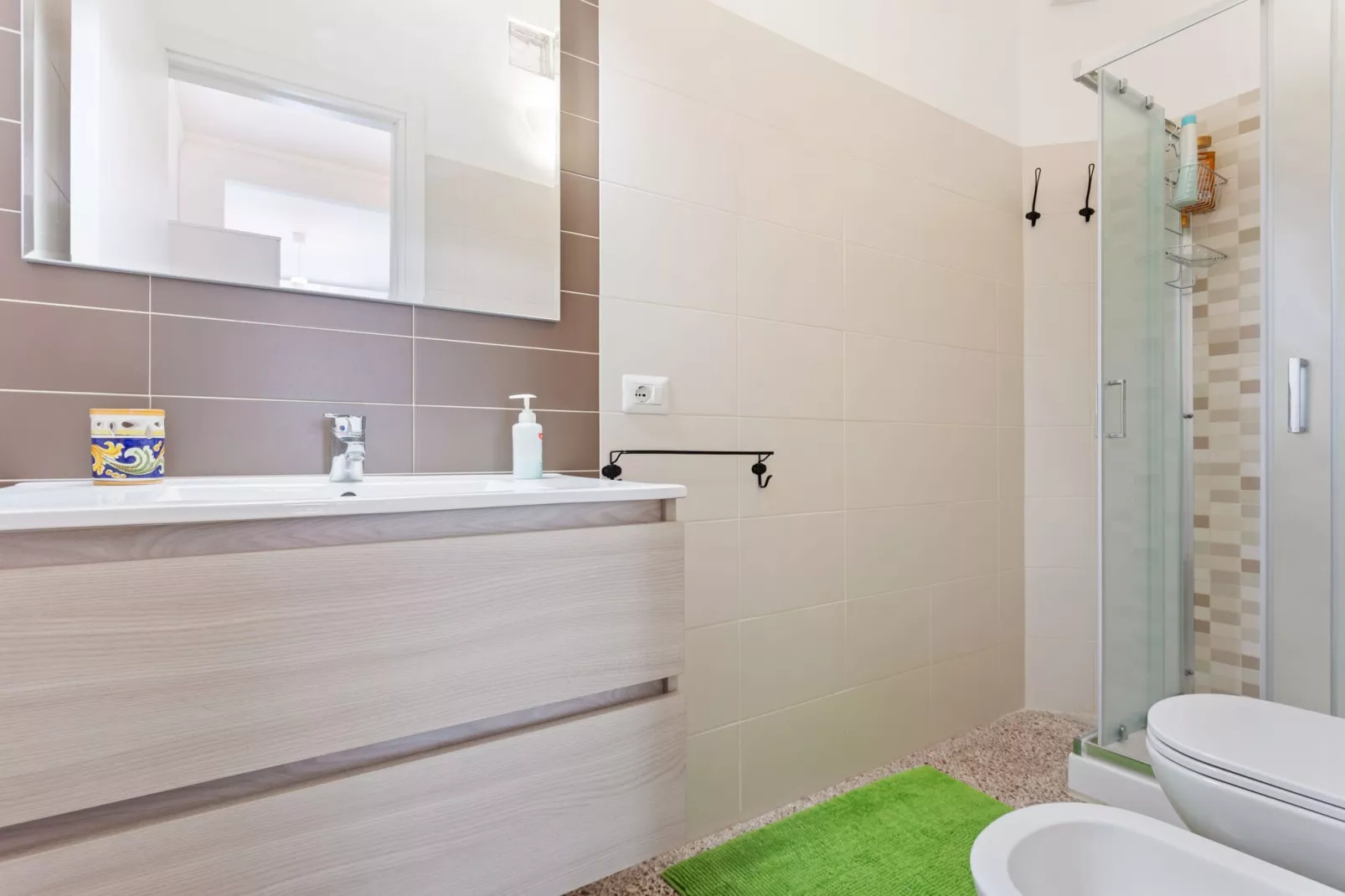 Appartamento in centro a Scicli con balcone-Bathroom