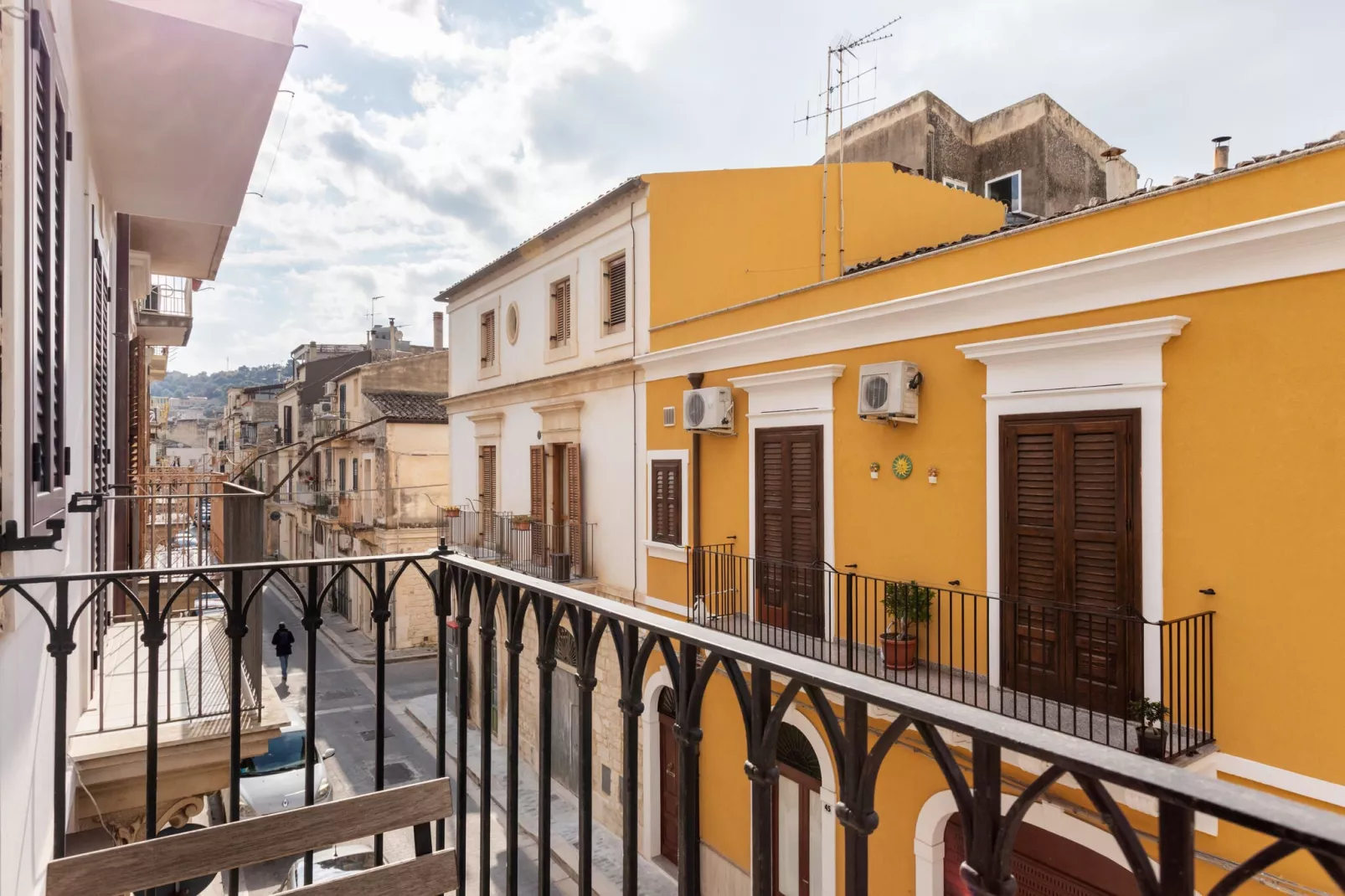 Appartamento in centro a Scicli con balcone-View summer