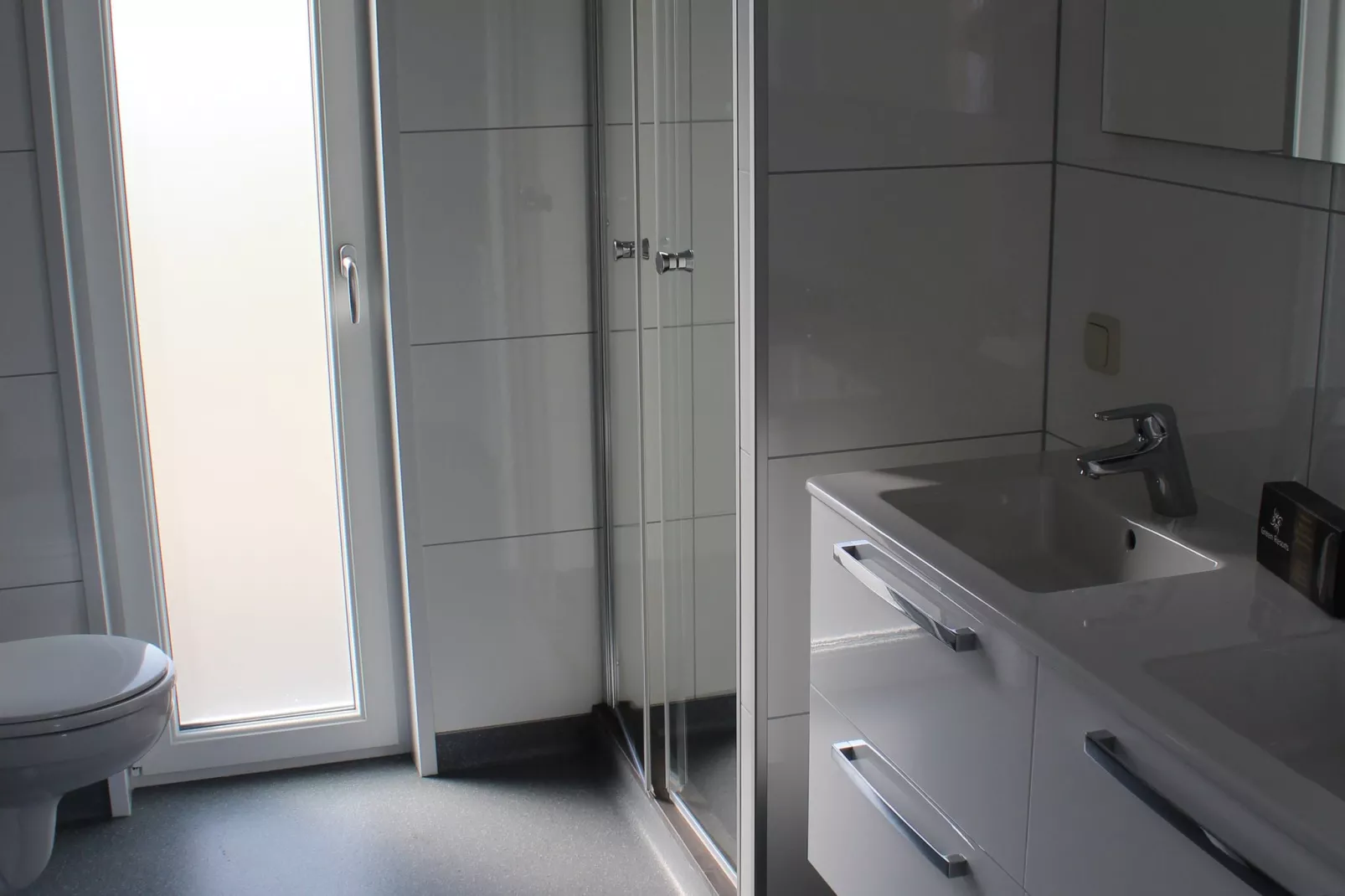 Resort Mooi Bemelen 8-Bathroom