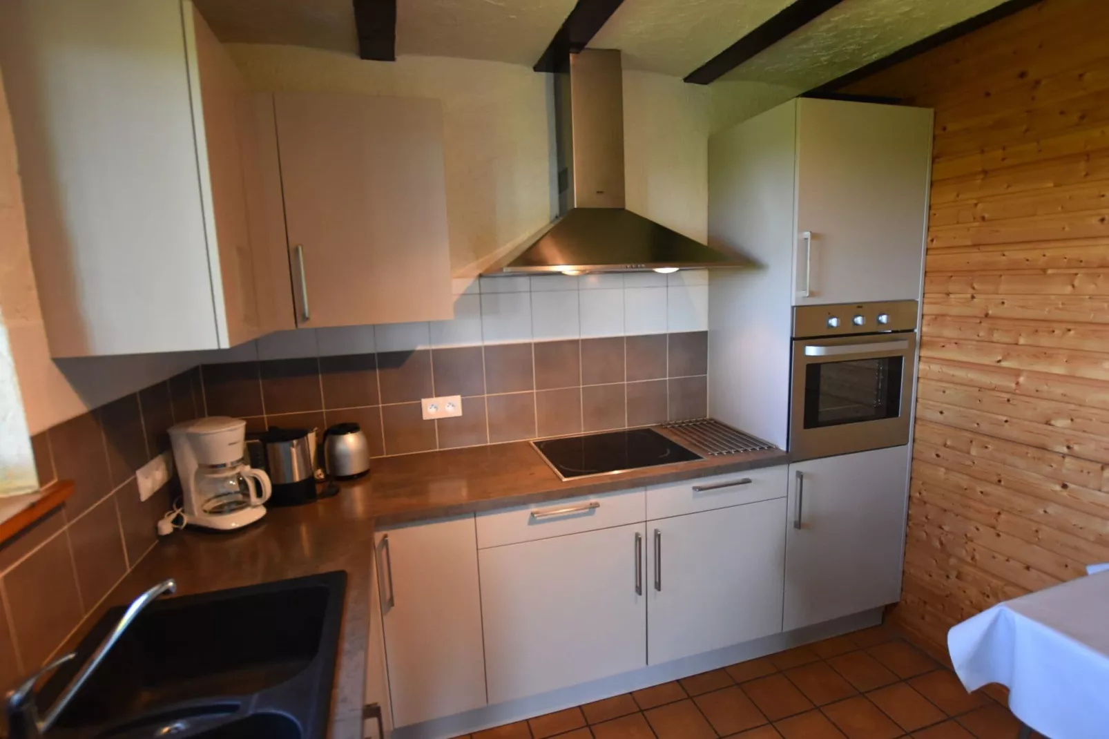 Au-dessus de la vallée-Kitchen
