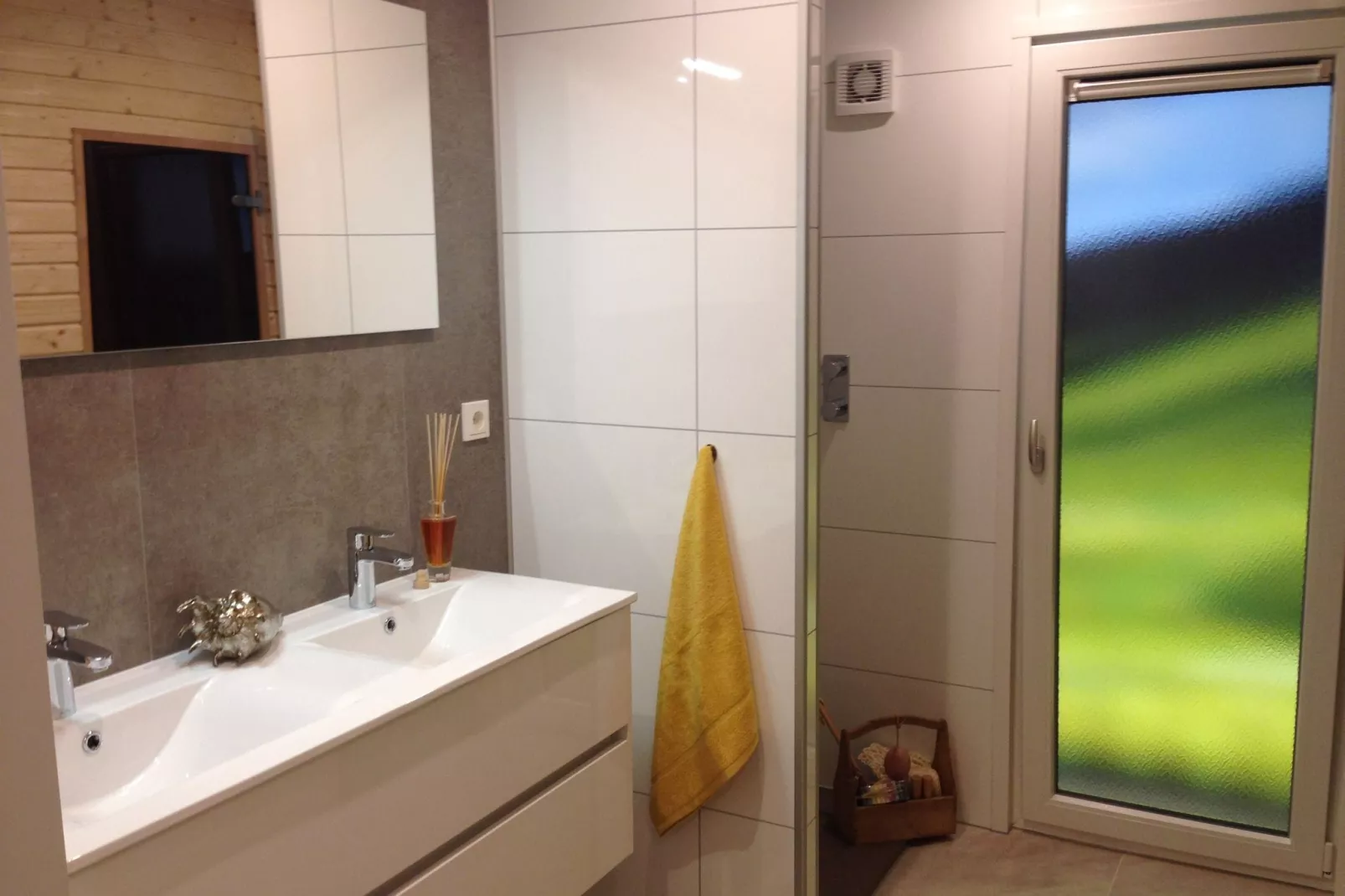 Resort Mooi Bemelen 10-Bathroom