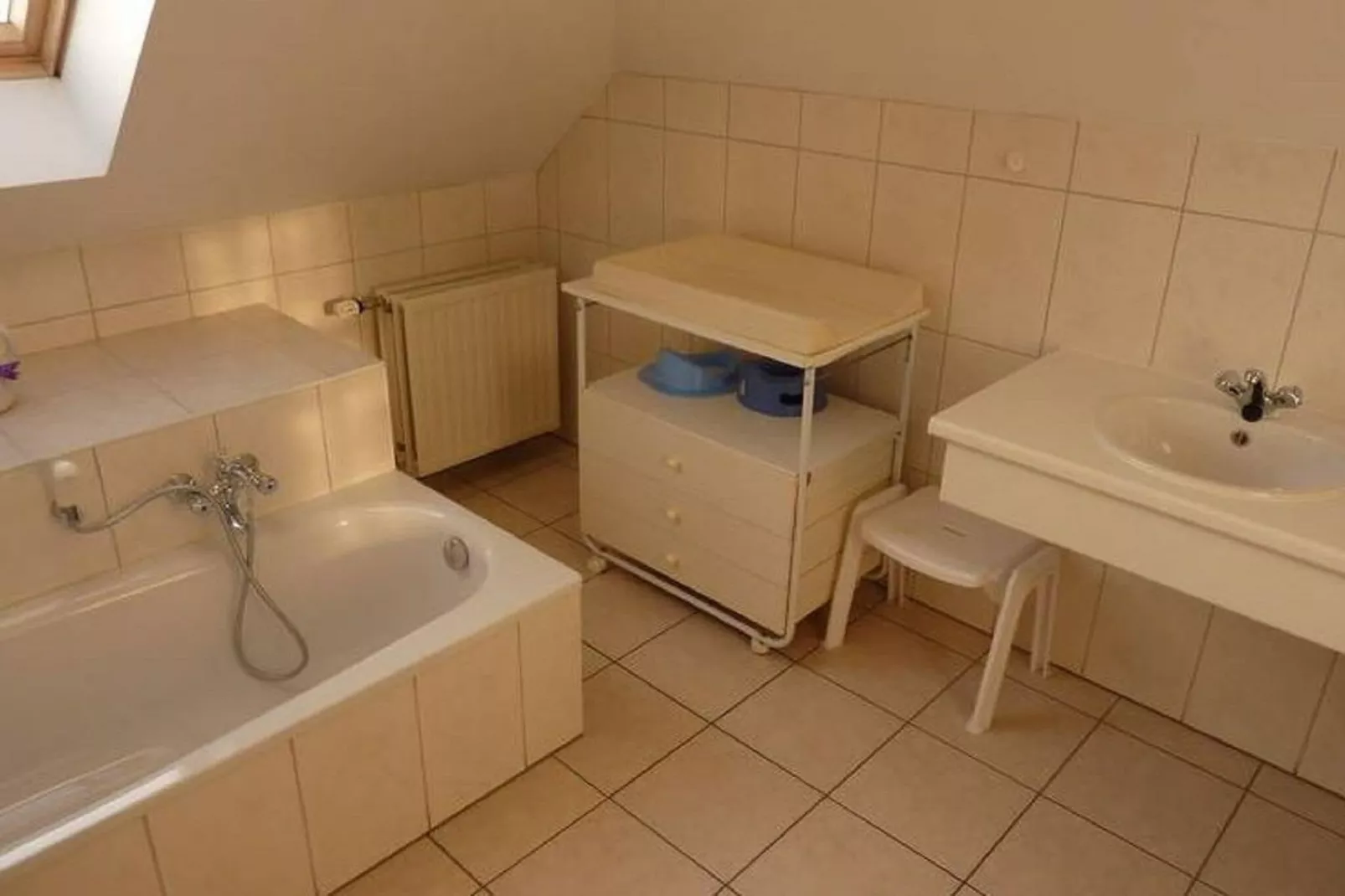 Les Pâturages 1-Bathroom