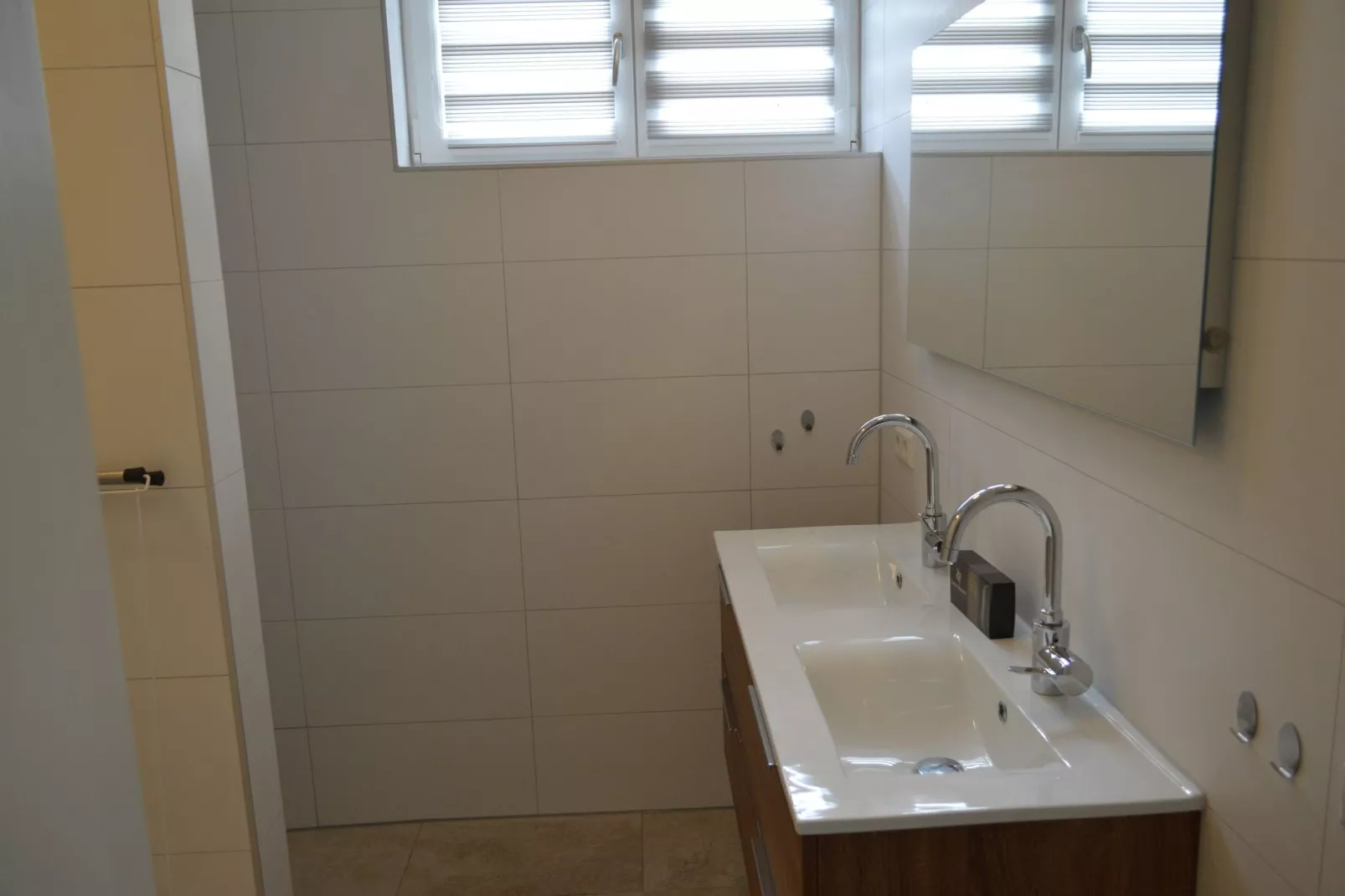 Resort Mooi Bemelen 11-Bathroom