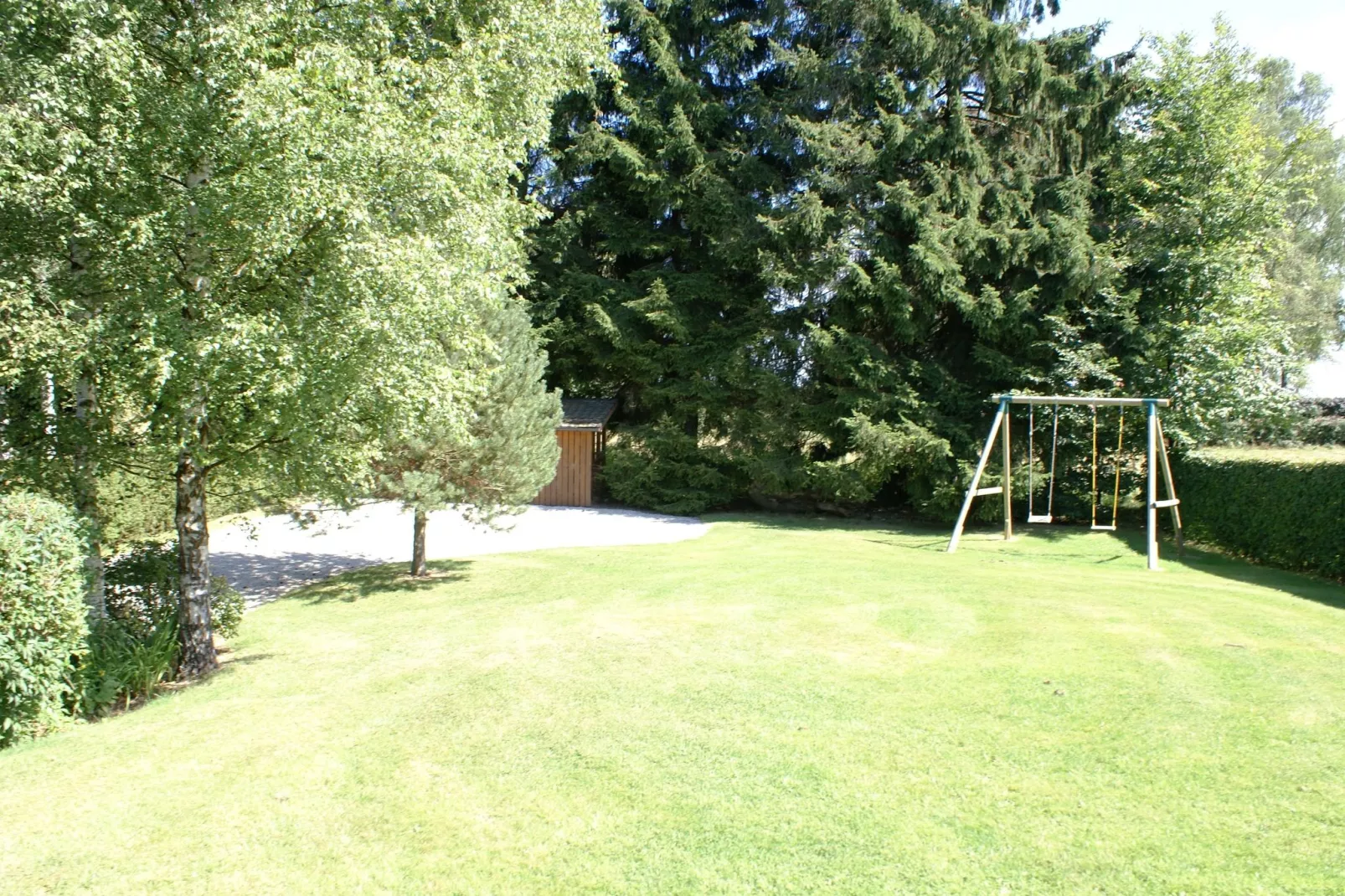 Zevenster-Gardens summer