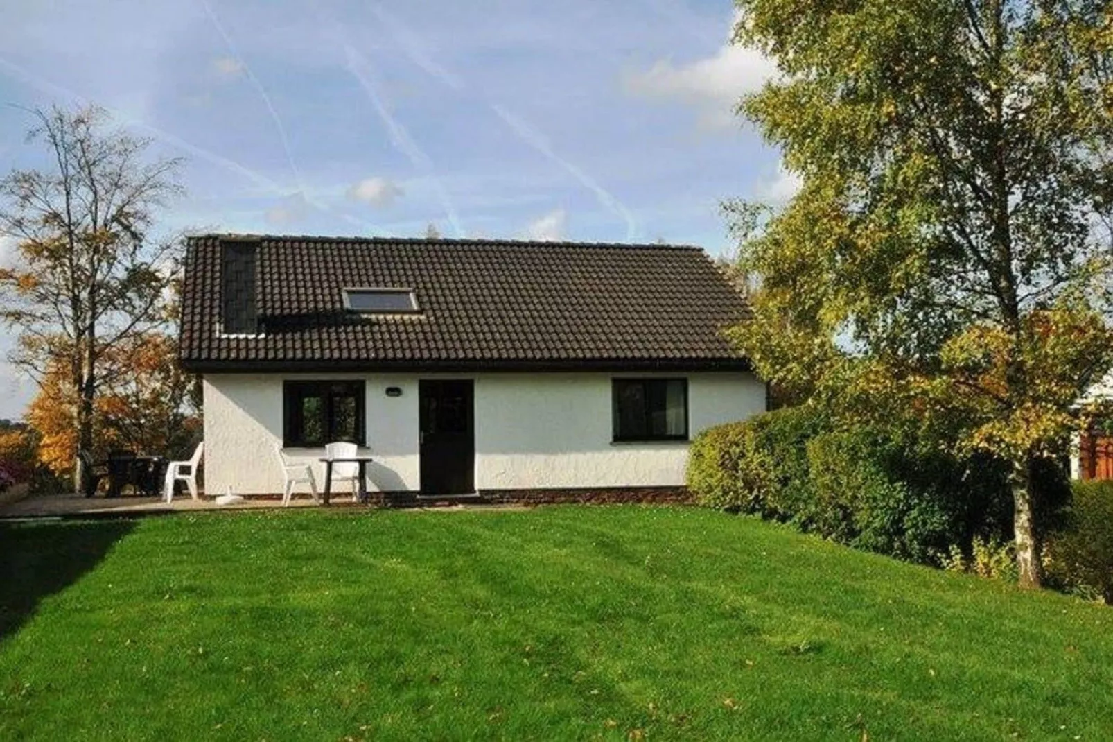 Zevenster-Exterior summer