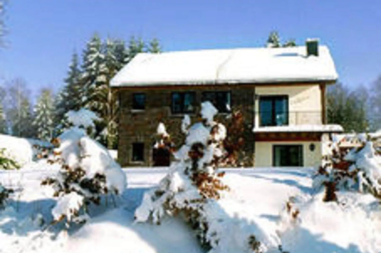 Zevenster-Exterior winter