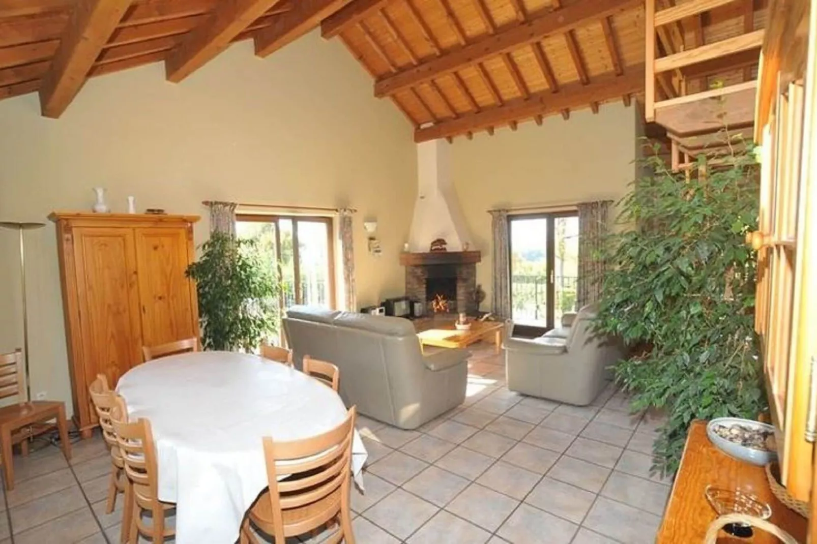 Zevenster-Dining room