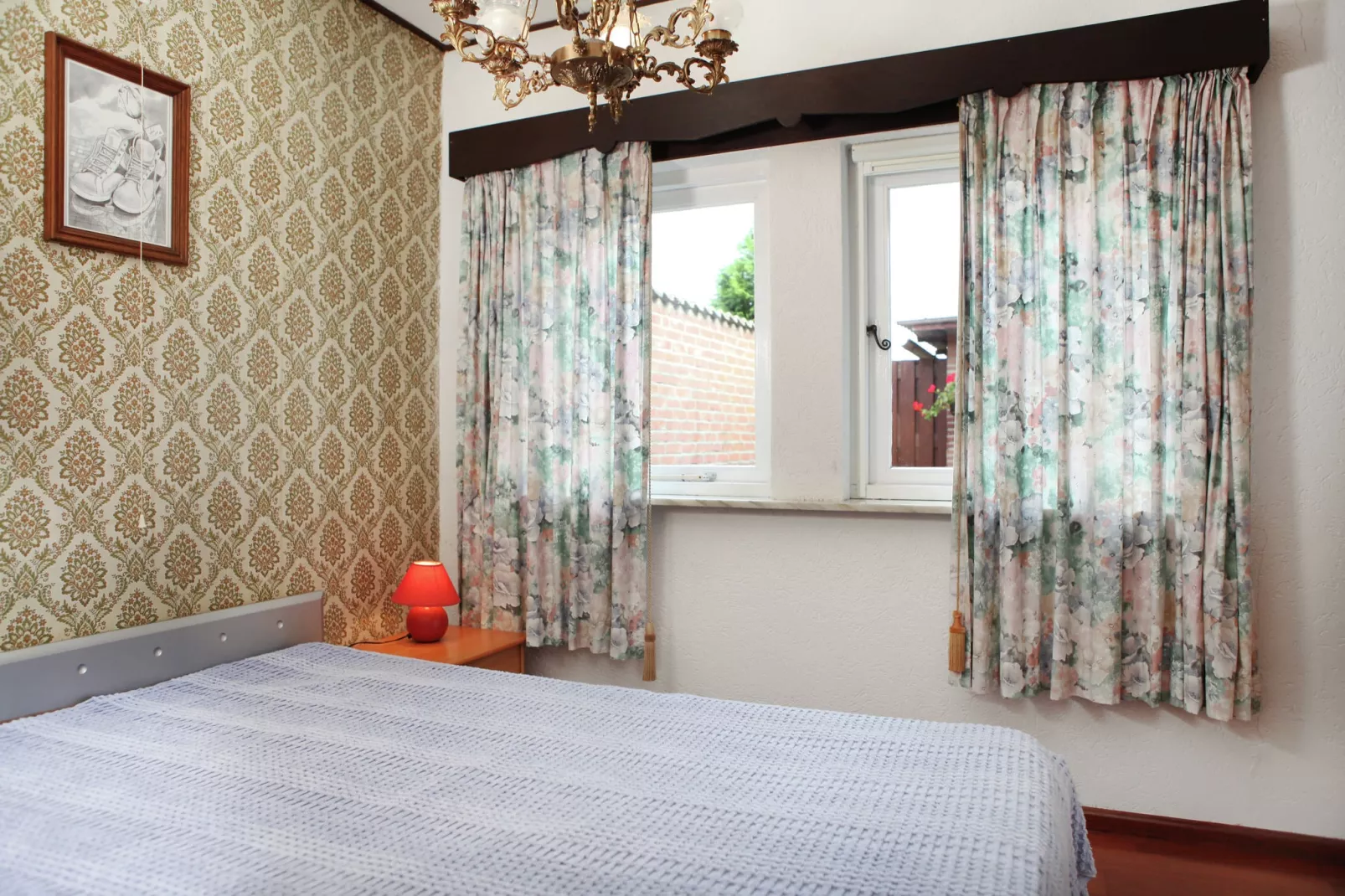 Honthem-Bedroom