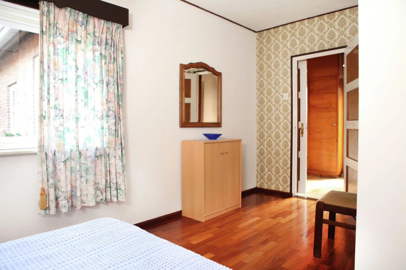 Honthem-Bedroom